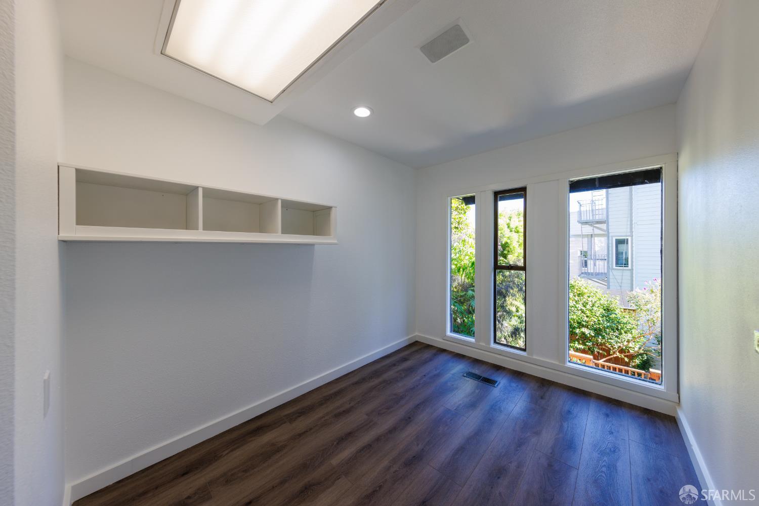 Detail Gallery Image 11 of 38 For 2918 Lyon St, San Francisco,  CA 94123 - – Beds | – Baths