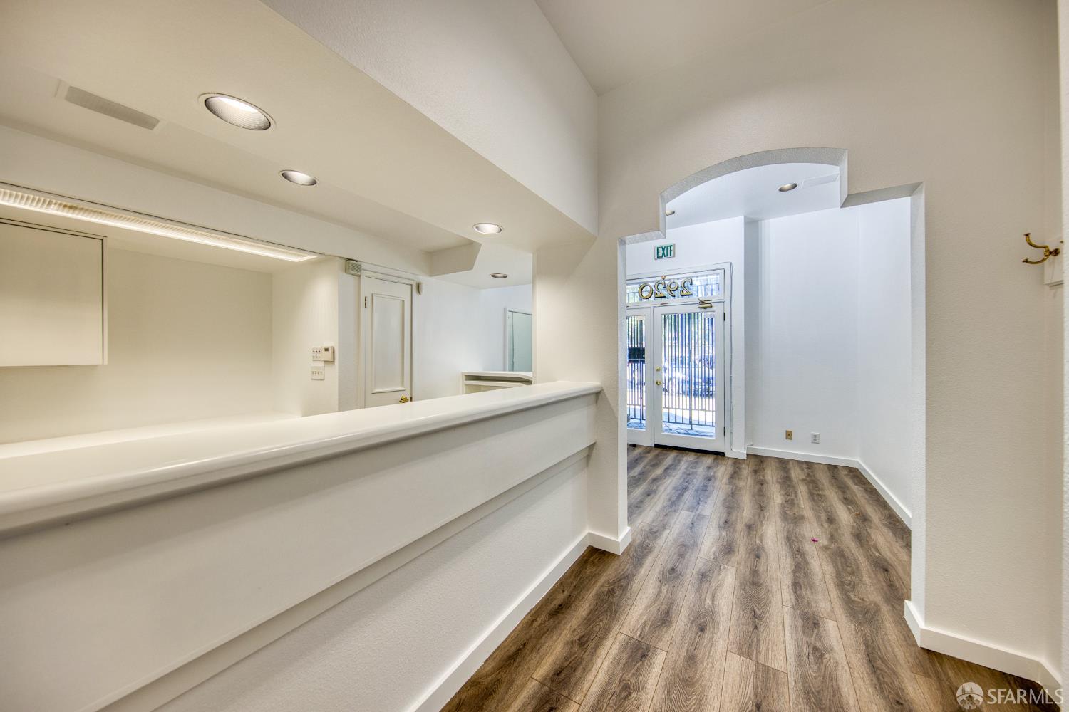 Detail Gallery Image 5 of 38 For 2918 Lyon St, San Francisco,  CA 94123 - – Beds | – Baths