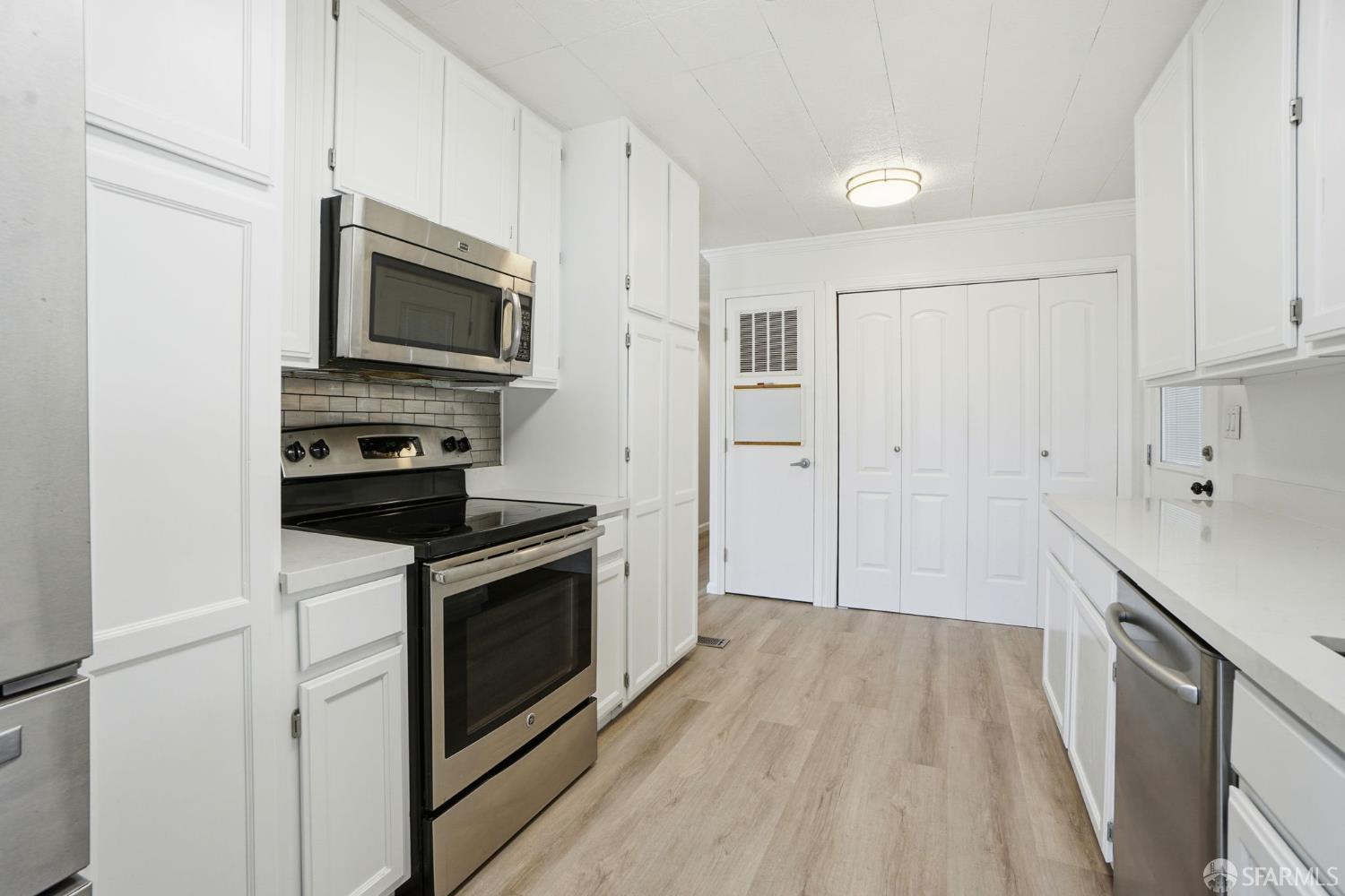 Detail Gallery Image 11 of 42 For 174 Medina Dr 153, Pacheco,  CA 94553 - 3 Beds | 2 Baths