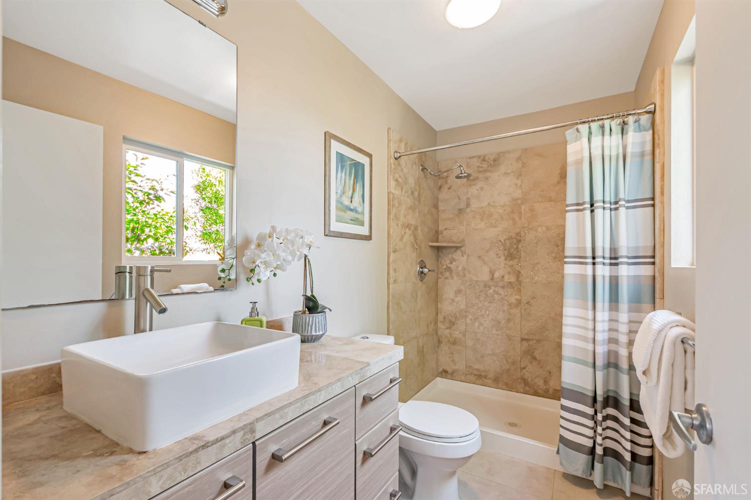 Detail Gallery Image 27 of 55 For 1028 55 St, Oakland,  CA 94608 - 4 Beds | 4 Baths