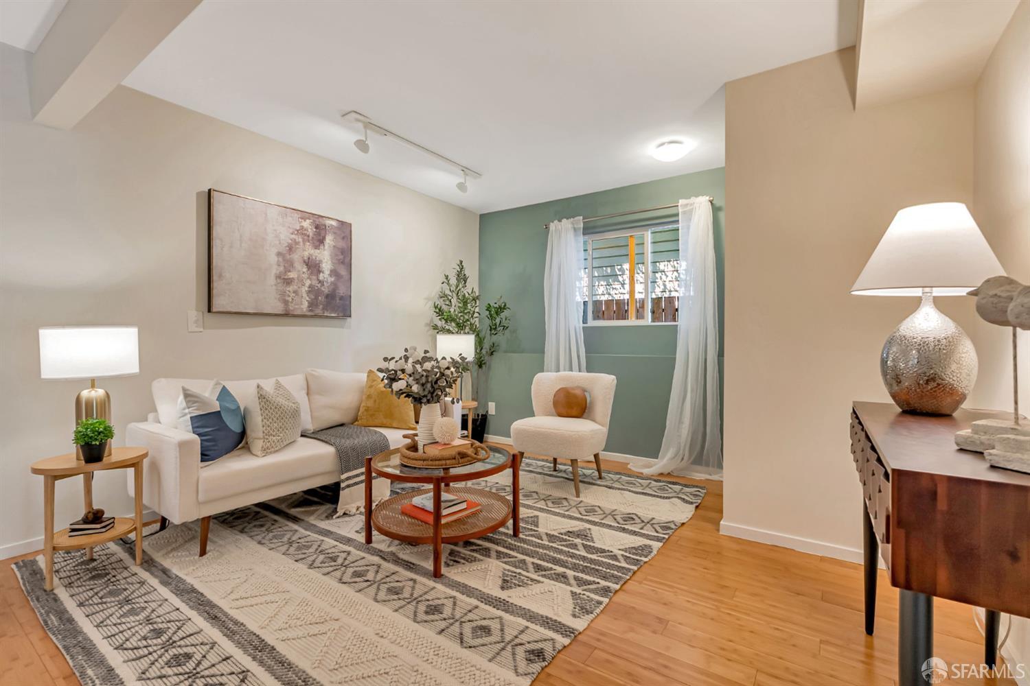 Detail Gallery Image 32 of 55 For 1028 55 St, Oakland,  CA 94608 - 4 Beds | 4 Baths