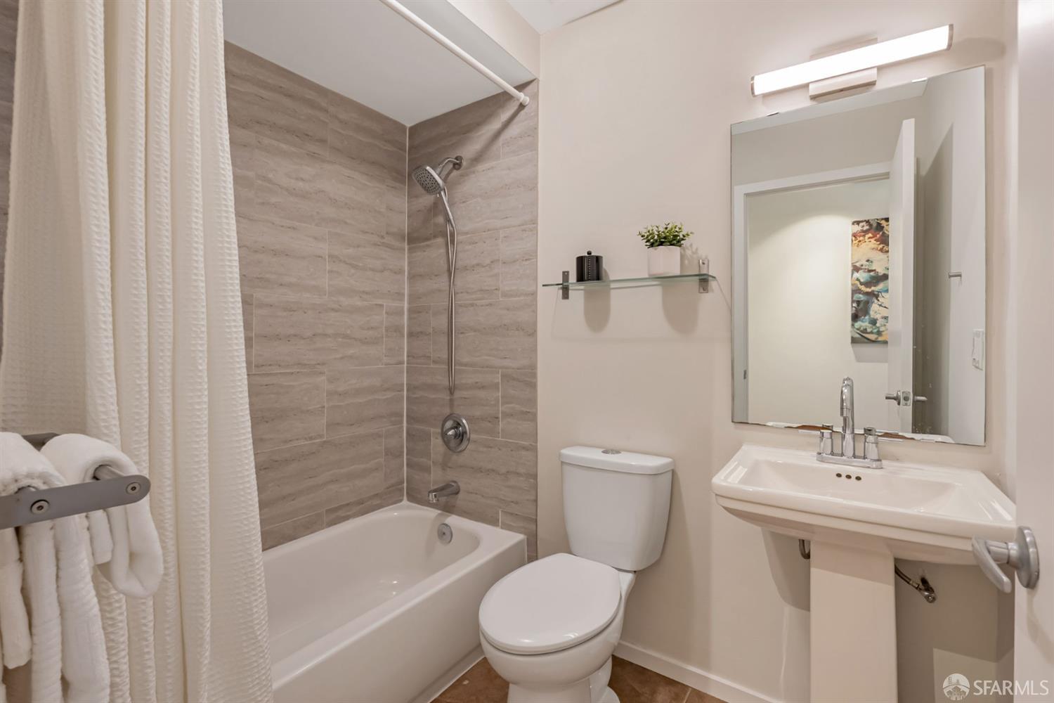 Detail Gallery Image 30 of 55 For 1028 55 St, Oakland,  CA 94608 - 4 Beds | 4 Baths