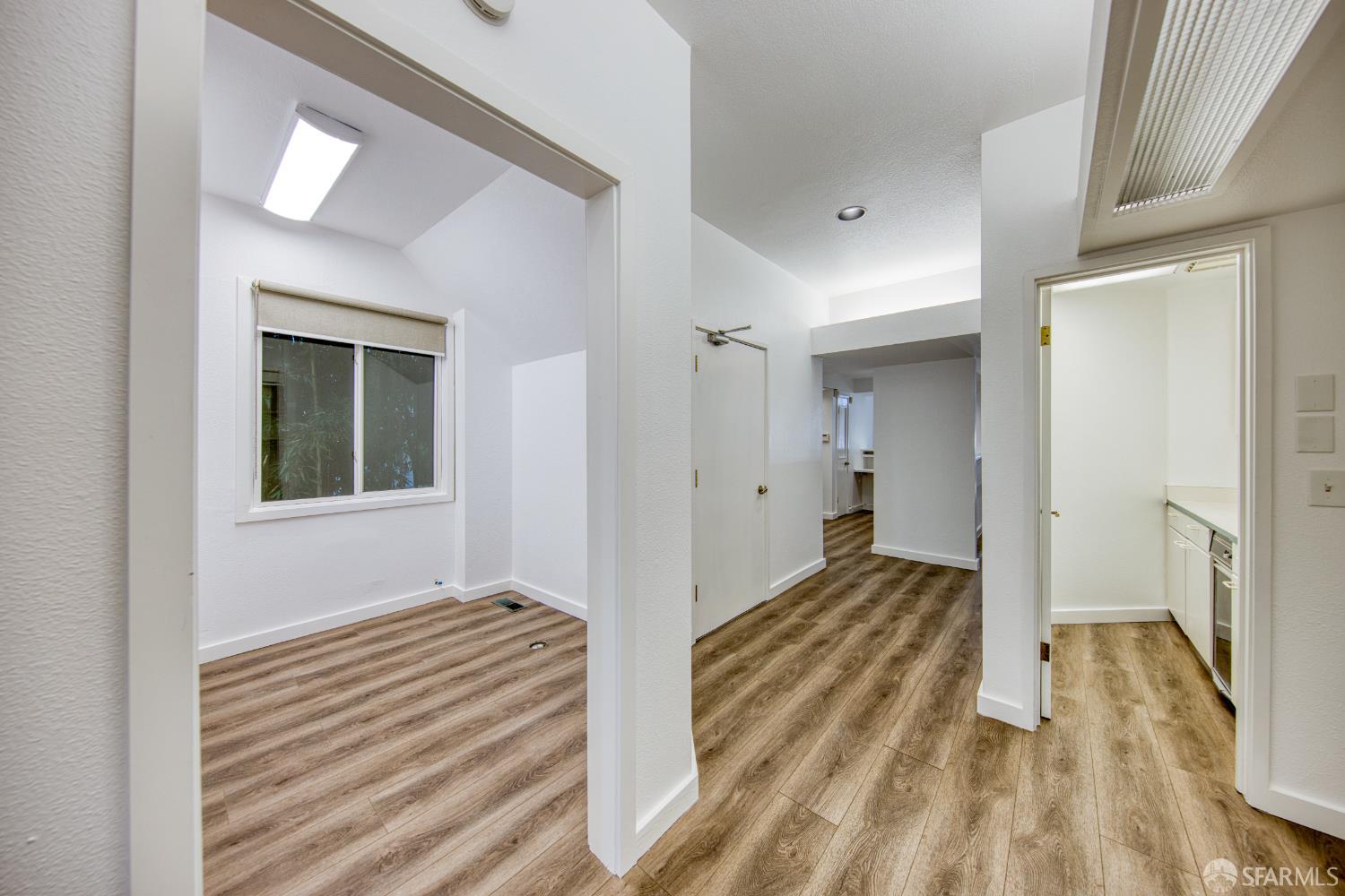 Detail Gallery Image 8 of 38 For 2918 Lyon St, San Francisco,  CA 94123 - – Beds | – Baths