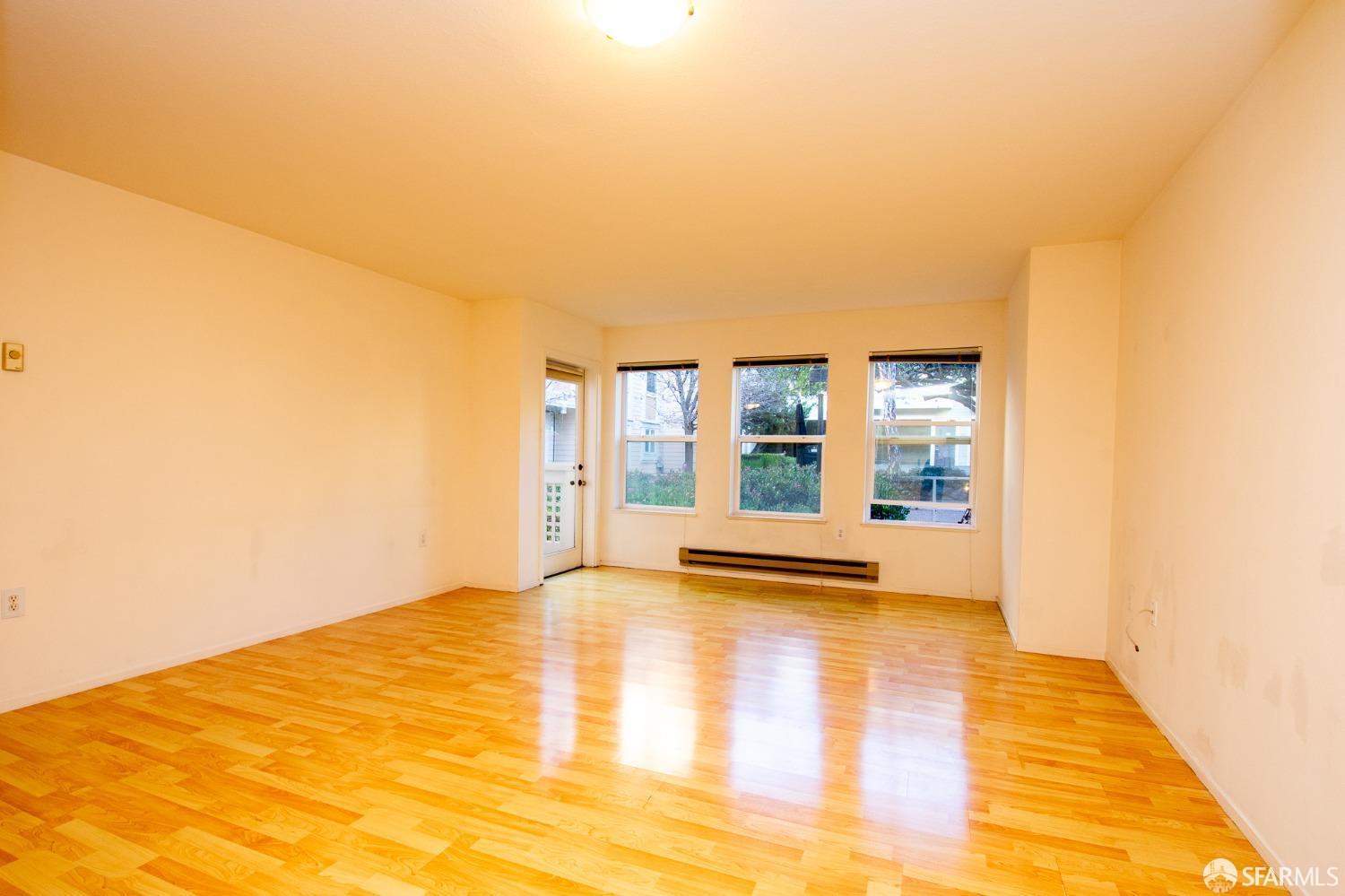 Detail Gallery Image 6 of 18 For 2225 23rd St #111,  San Francisco,  CA 94107 - 2 Beds | 1 Baths