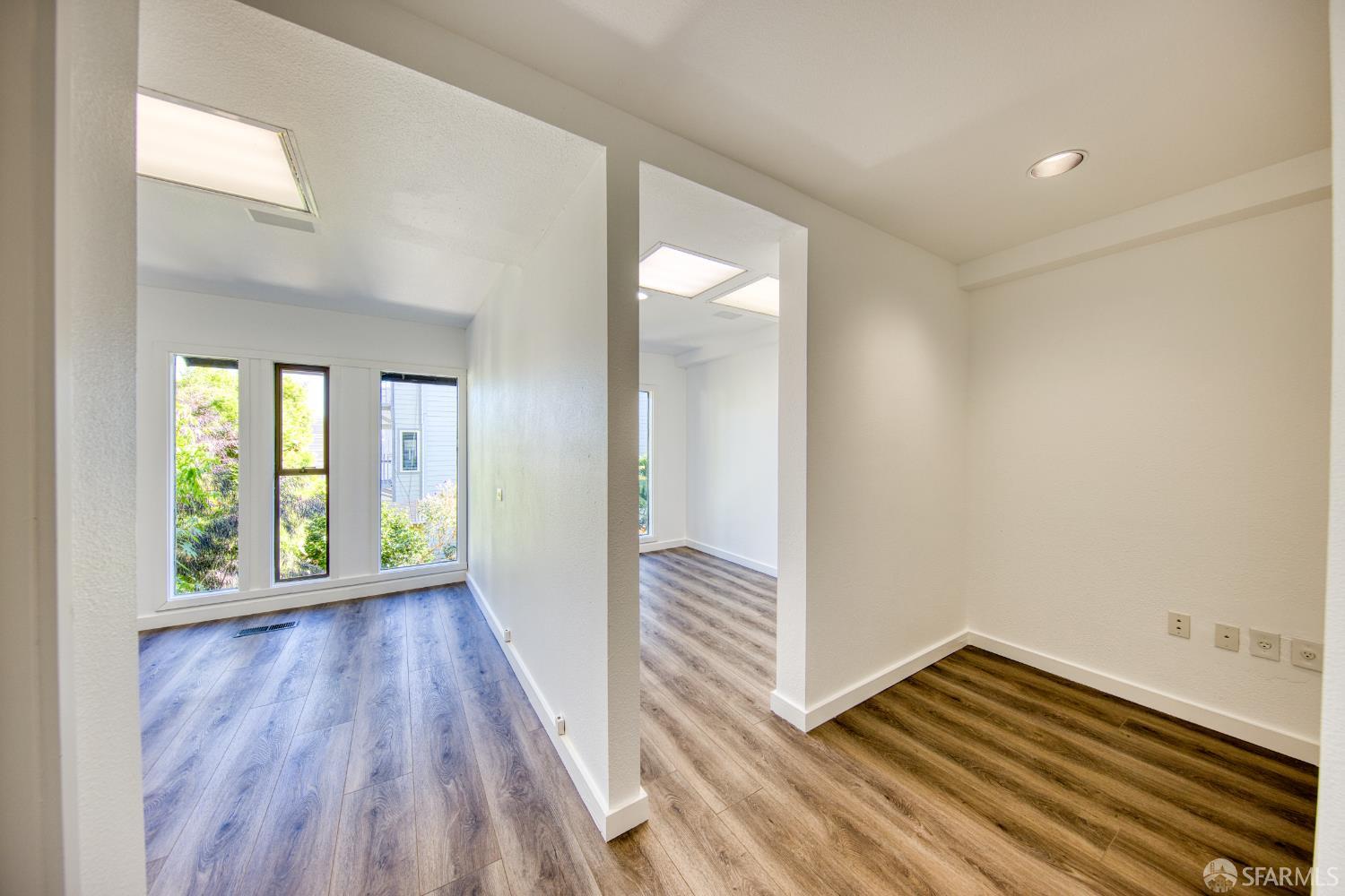 Detail Gallery Image 10 of 38 For 2918 Lyon St, San Francisco,  CA 94123 - – Beds | – Baths