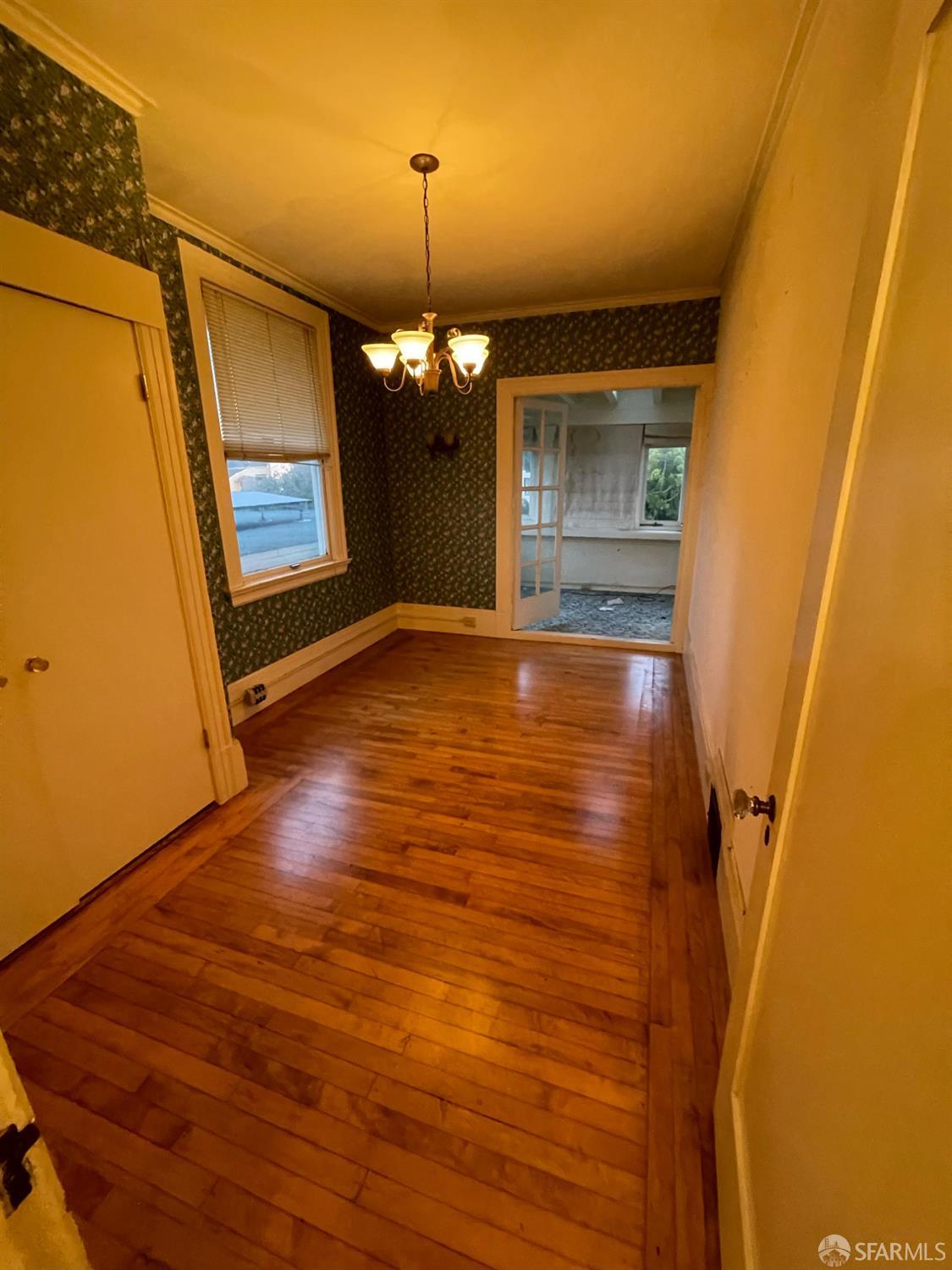 Detail Gallery Image 14 of 43 For 2466 34th Ave, San Francisco,  CA 94116 - 4 Beds | 2/1 Baths