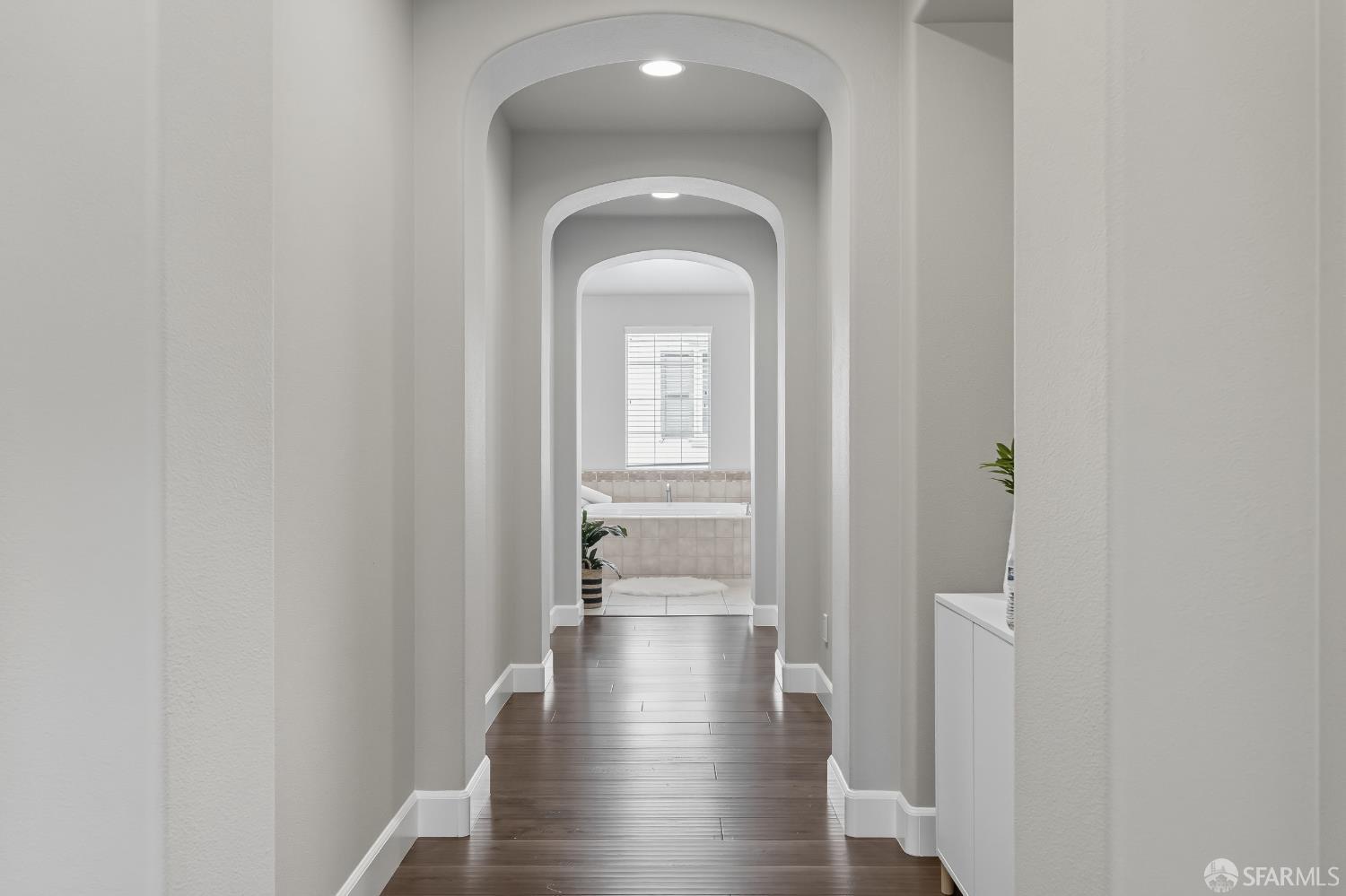 Detail Gallery Image 23 of 57 For 2129 Creekview Dr, Danville,  CA 94506 - 5 Beds | 5 Baths