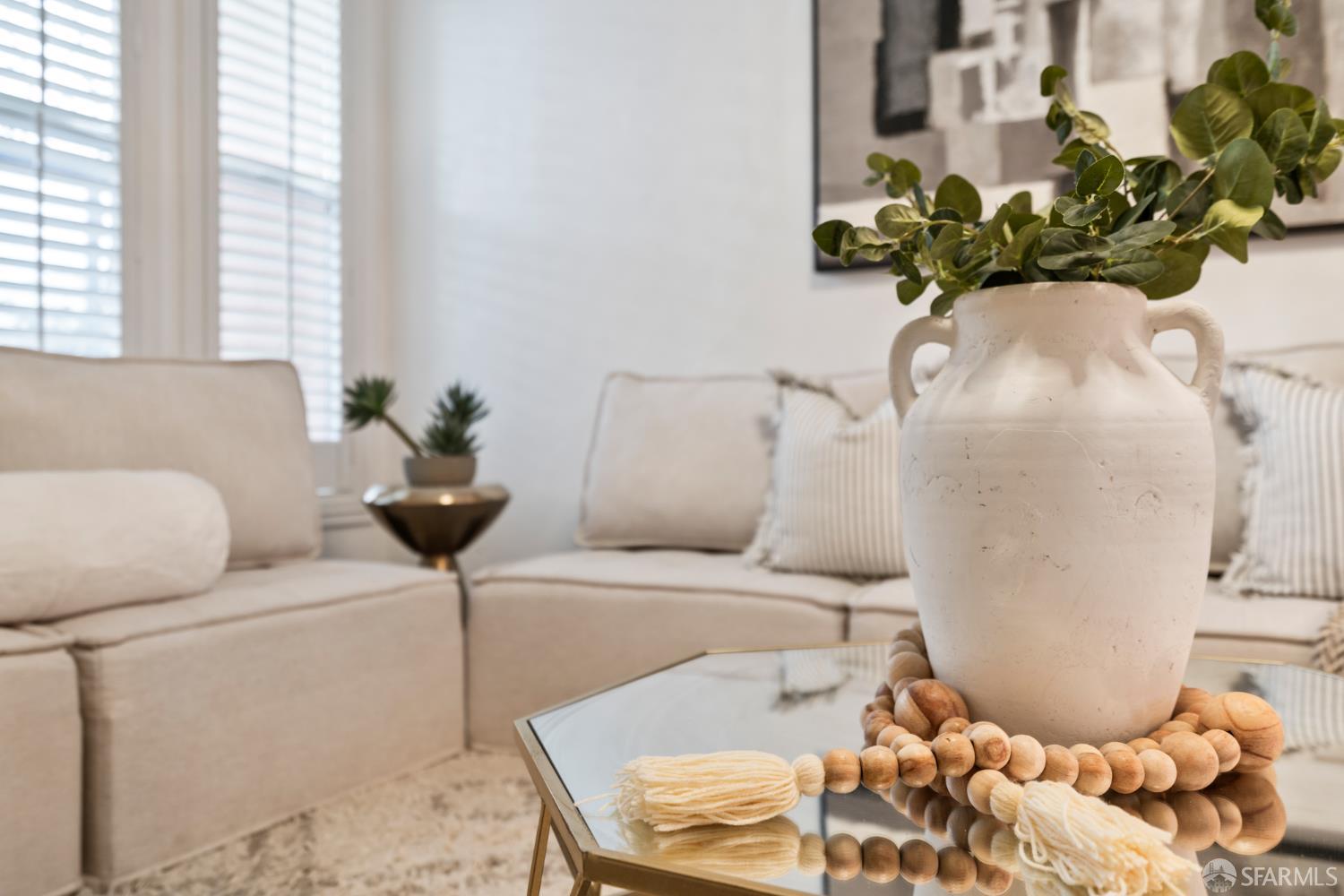 Detail Gallery Image 5 of 37 For 211 Sadowa St, San Francisco,  CA 94112 - 3 Beds | 1 Baths