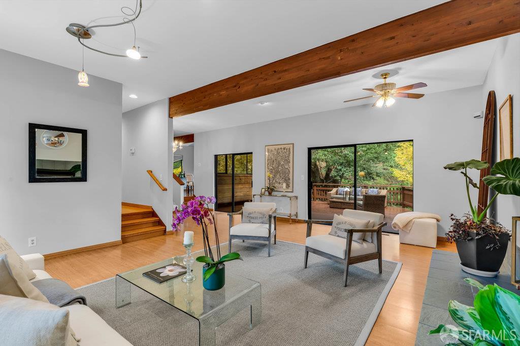 Detail Gallery Image 6 of 58 For 1647 Trestle Glen Rd, Oakland,  CA 94610 - 4 Beds | 2/1 Baths