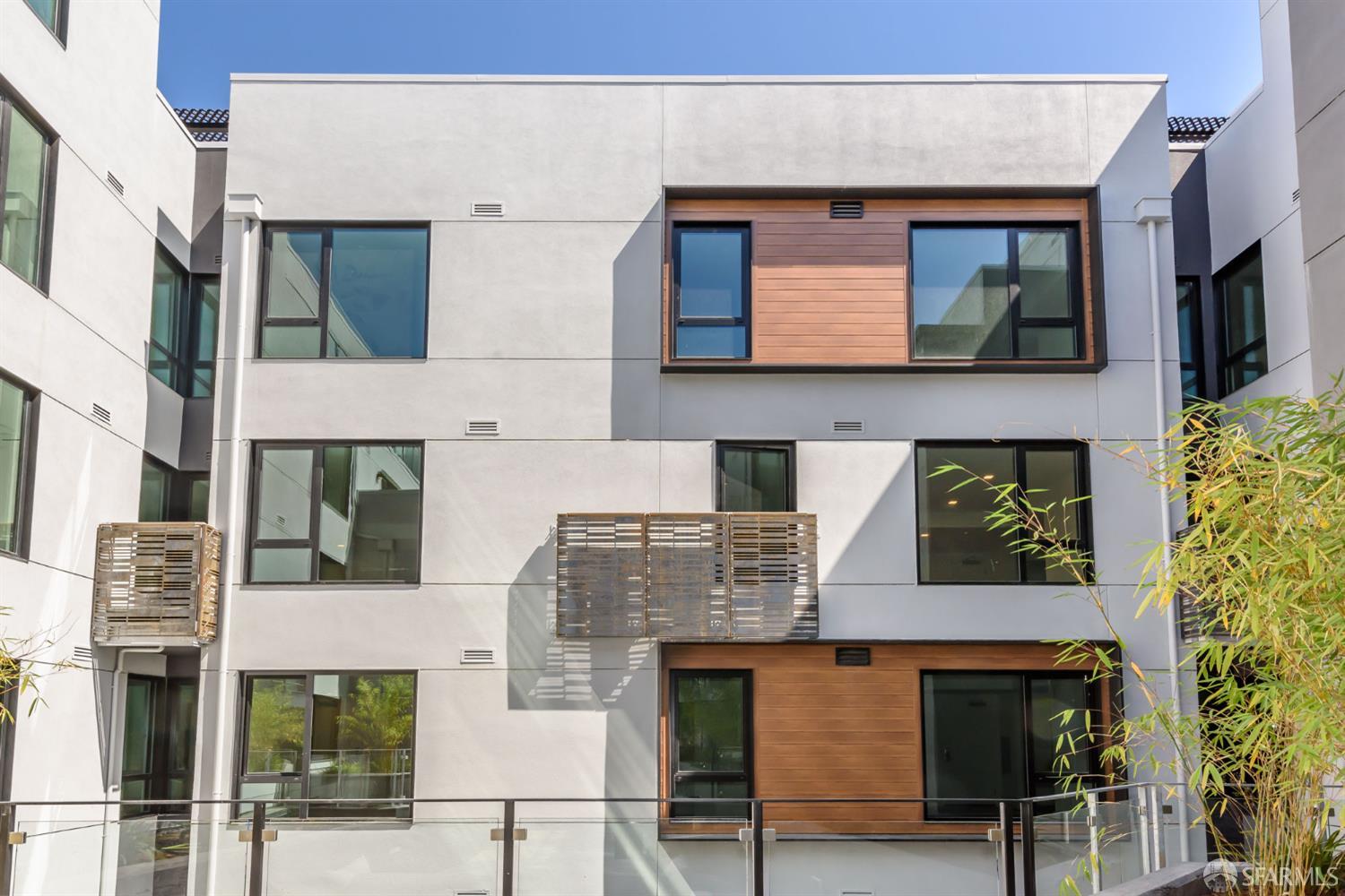 Photo #32: 425077616 Listing: Photo #32