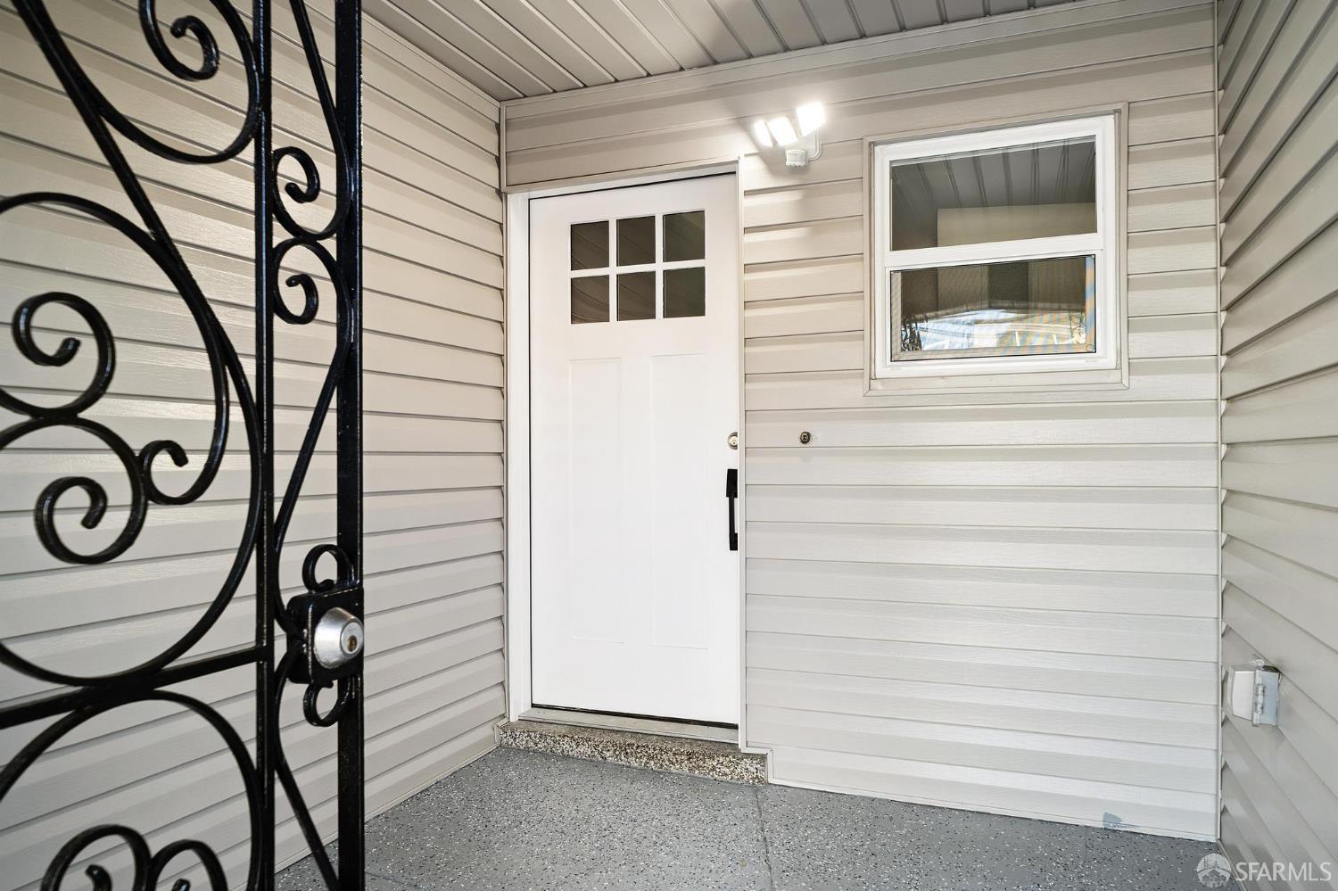 Detail Gallery Image 4 of 74 For 1983 42nd Ave, San Francisco,  CA 94116 - 4 Beds | 2/1 Baths