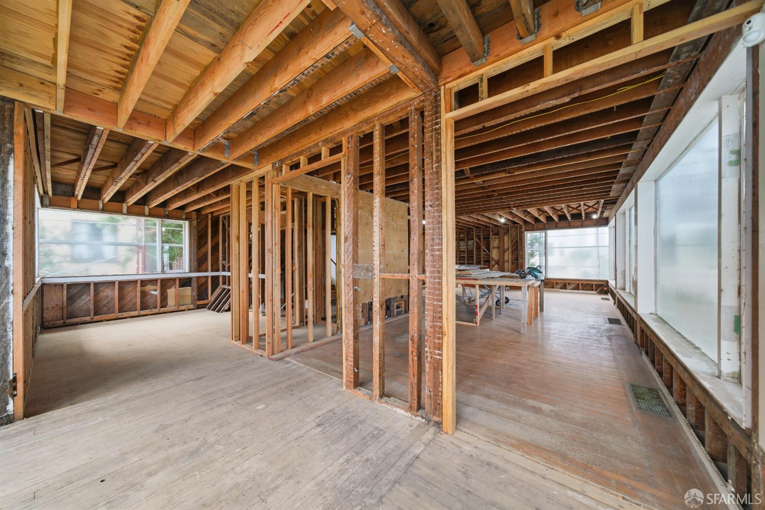 Detail Gallery Image 15 of 25 For 3666 Baker St, San Francisco,  CA 94123 - 4 Beds | 3/1 Baths