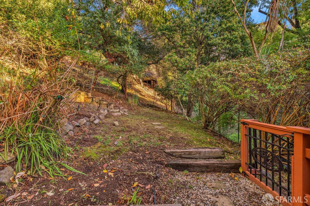 Detail Gallery Image 56 of 58 For 1647 Trestle Glen Rd, Oakland,  CA 94610 - 4 Beds | 2/1 Baths