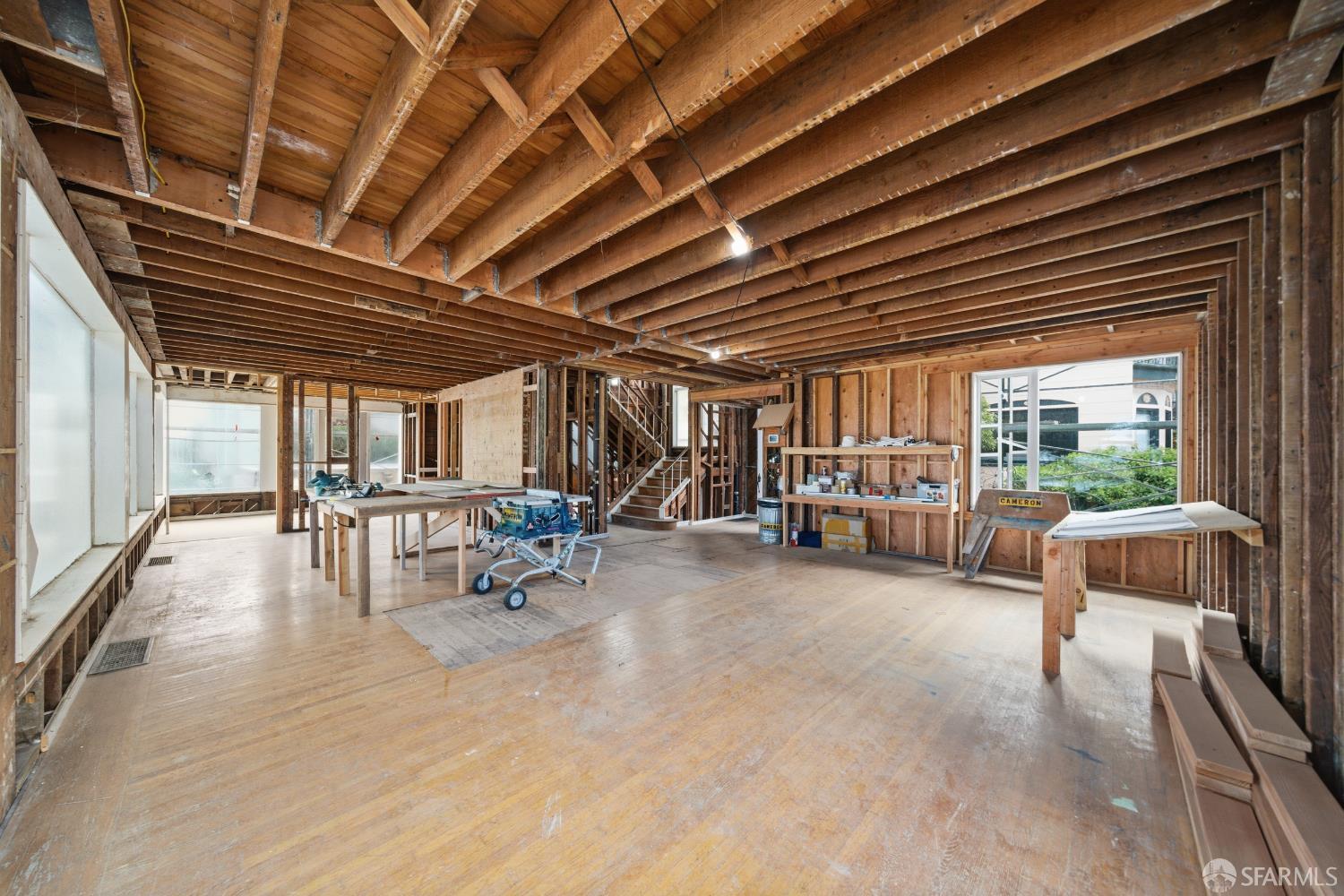 Detail Gallery Image 14 of 25 For 3666 Baker St, San Francisco,  CA 94123 - 4 Beds | 3/1 Baths