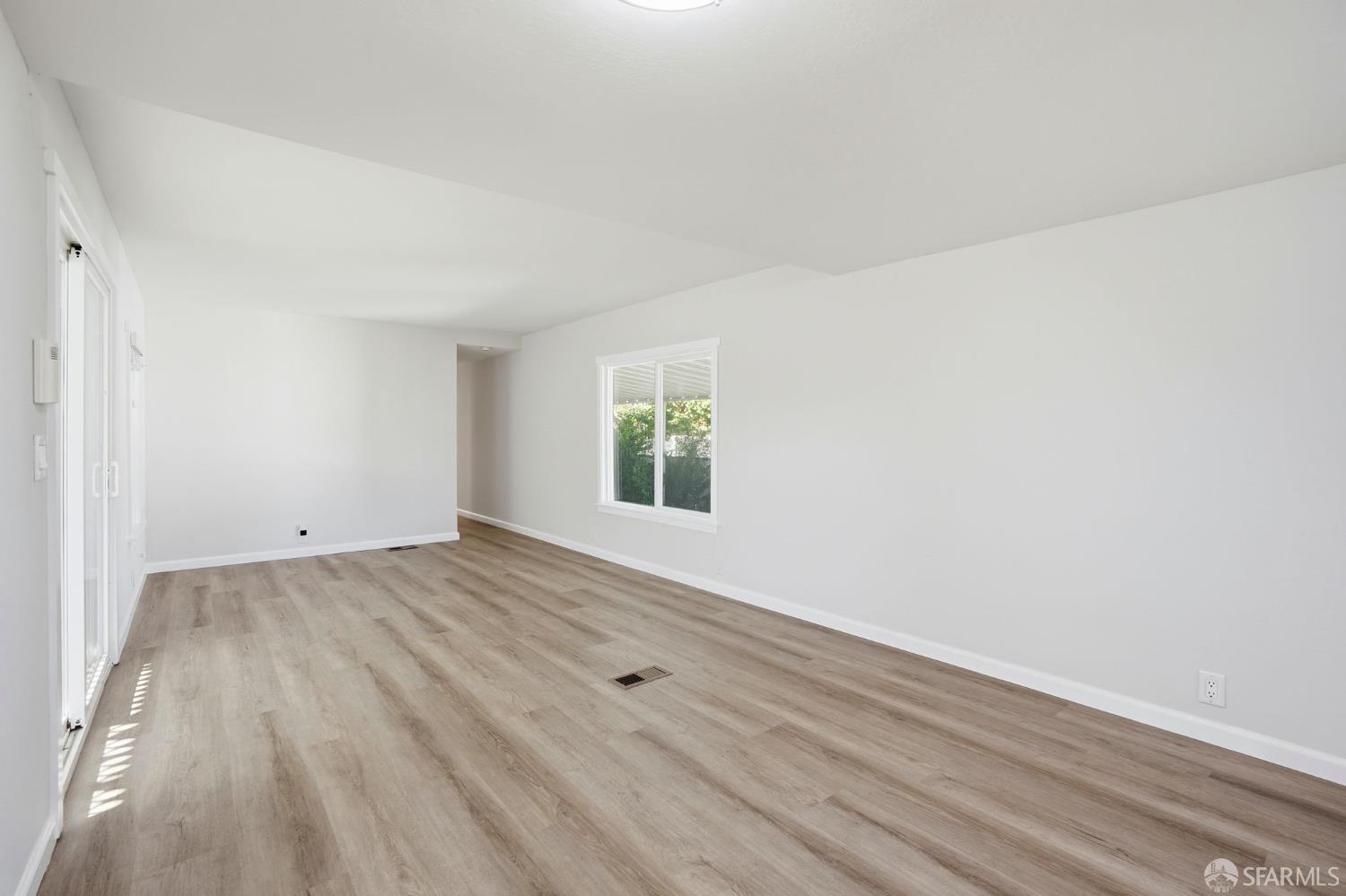 Detail Gallery Image 12 of 31 For 344 via Valencia 130, Pacheco,  CA 94553 - 2 Beds | 1 Baths