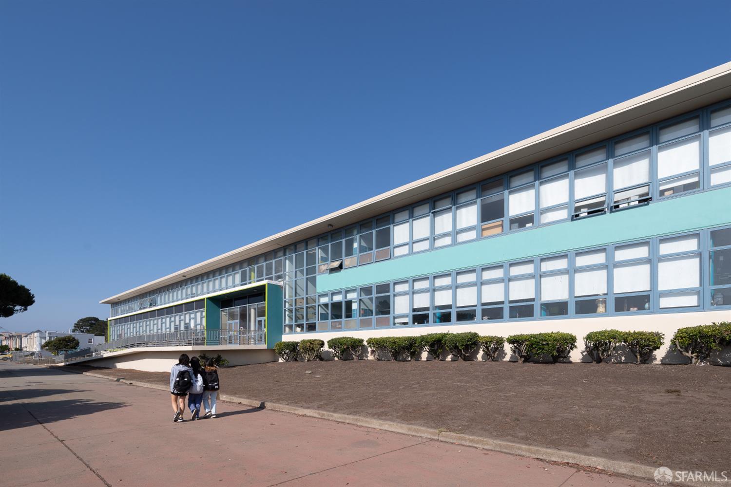 Detail Gallery Image 47 of 74 For 1983 42nd Ave, San Francisco,  CA 94116 - 4 Beds | 2/1 Baths