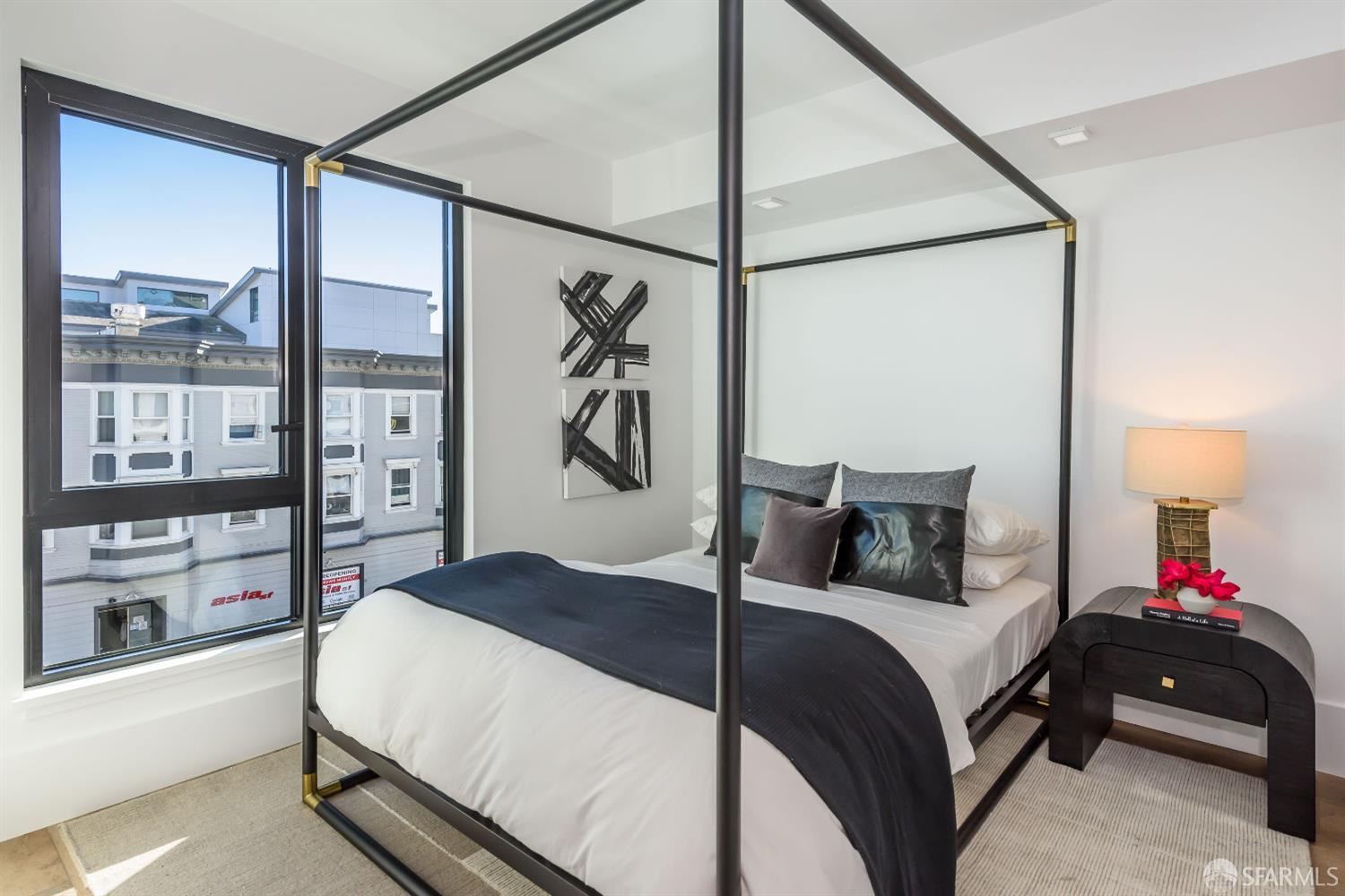 Photo #5: 425077616 Listing: Photo #5