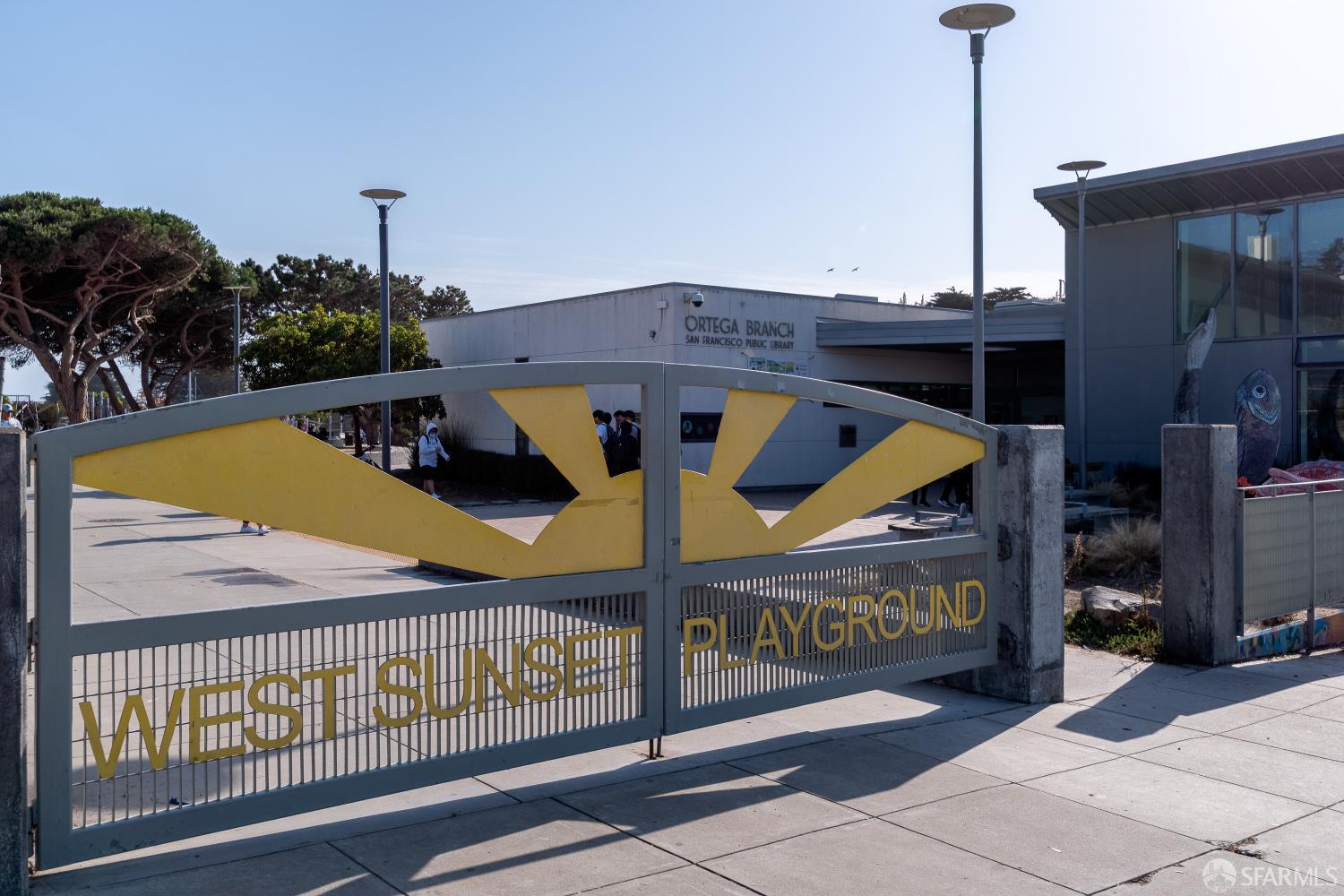 Detail Gallery Image 43 of 74 For 1983 42nd Ave, San Francisco,  CA 94116 - 4 Beds | 2/1 Baths