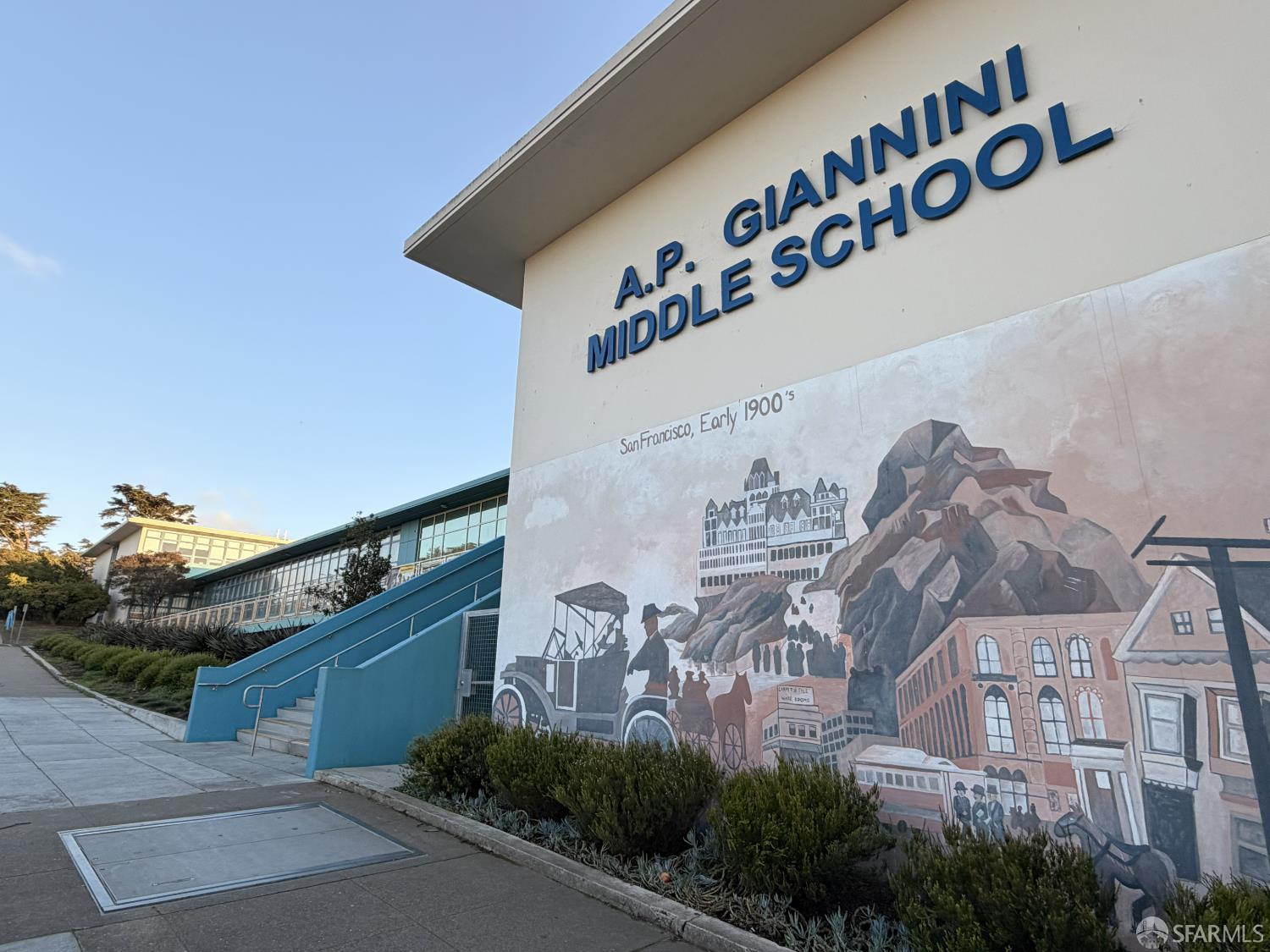 Detail Gallery Image 57 of 74 For 1983 42nd Ave, San Francisco,  CA 94116 - 4 Beds | 2/1 Baths