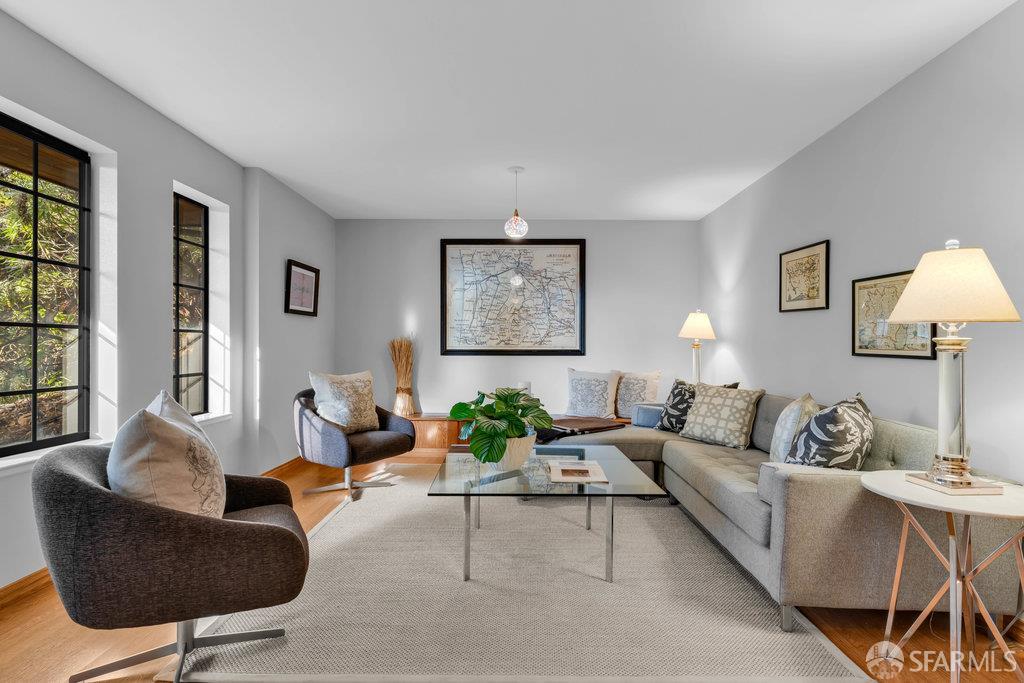 Detail Gallery Image 26 of 58 For 1647 Trestle Glen Rd, Oakland,  CA 94610 - 4 Beds | 2/1 Baths