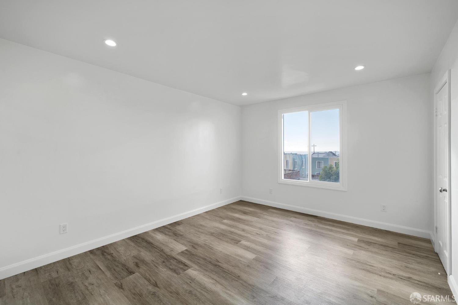 Detail Gallery Image 12 of 74 For 1983 42nd Ave, San Francisco,  CA 94116 - 4 Beds | 2/1 Baths