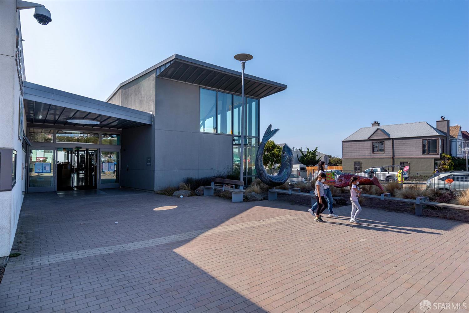 Detail Gallery Image 48 of 74 For 1983 42nd Ave, San Francisco,  CA 94116 - 4 Beds | 2/1 Baths