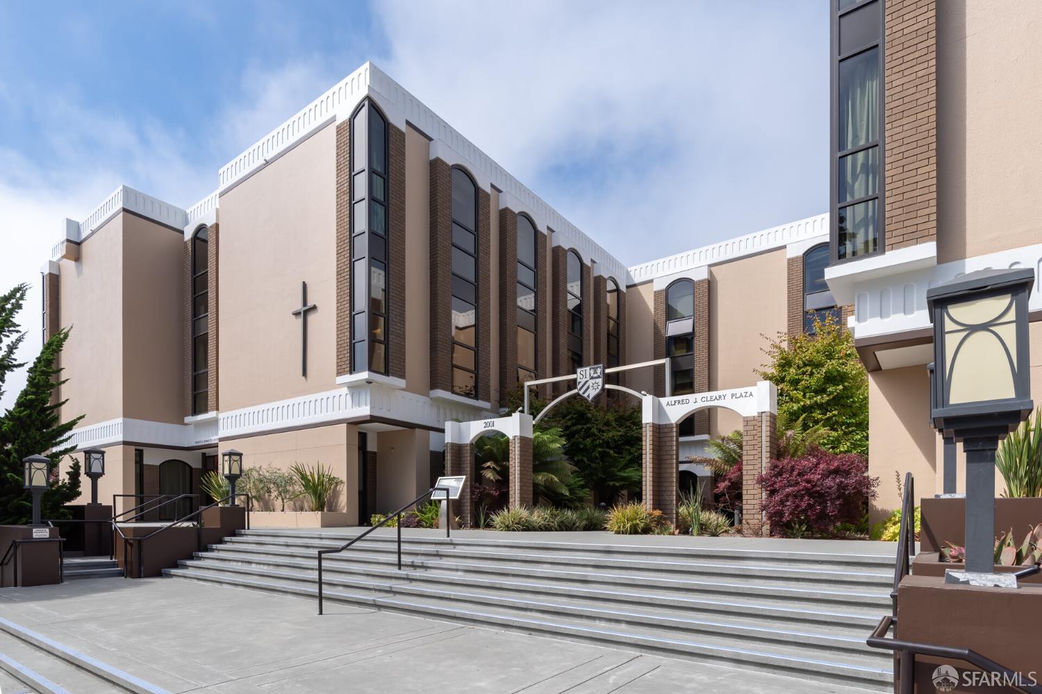 Detail Gallery Image 58 of 74 For 1983 42nd Ave, San Francisco,  CA 94116 - 4 Beds | 2/1 Baths