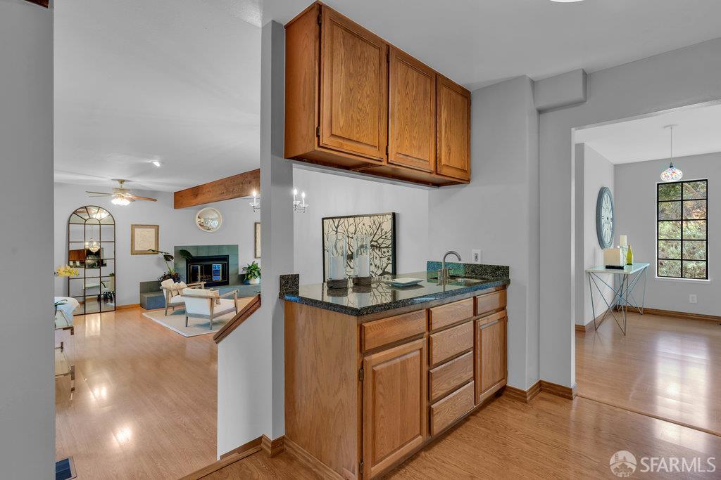 Detail Gallery Image 17 of 58 For 1647 Trestle Glen Rd, Oakland,  CA 94610 - 4 Beds | 2/1 Baths