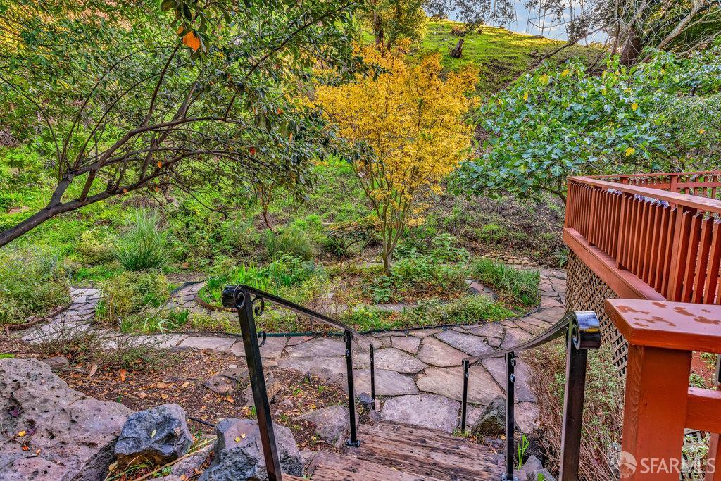 Detail Gallery Image 54 of 58 For 1647 Trestle Glen Rd, Oakland,  CA 94610 - 4 Beds | 2/1 Baths