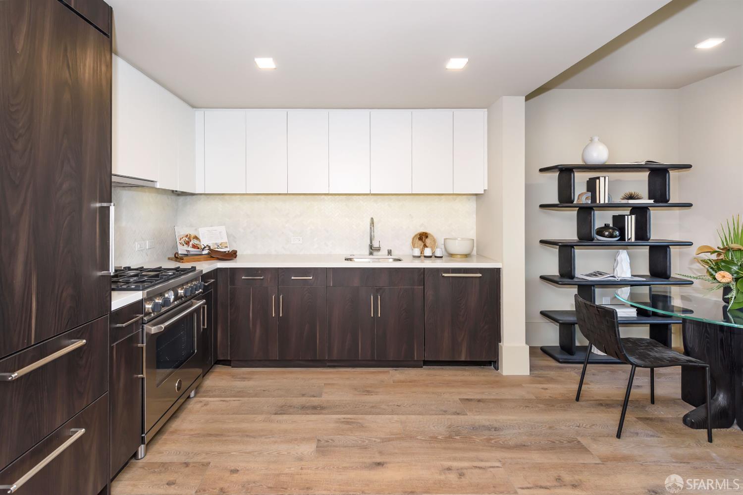 Photo #6: 425077616 Listing: Photo #6