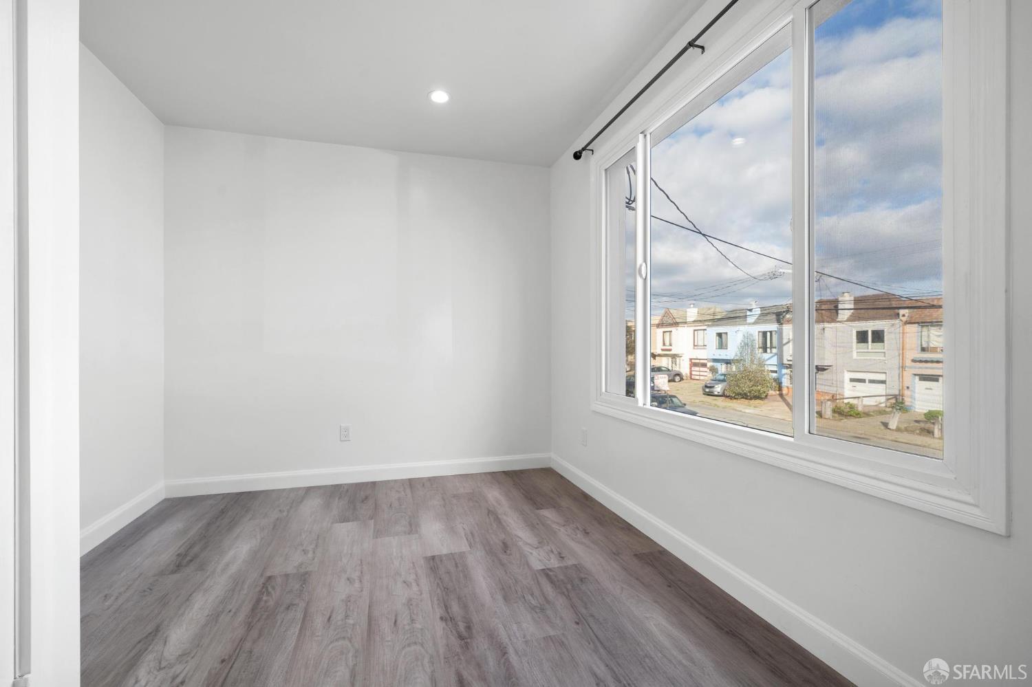 Detail Gallery Image 19 of 74 For 1983 42nd Ave, San Francisco,  CA 94116 - 4 Beds | 2/1 Baths