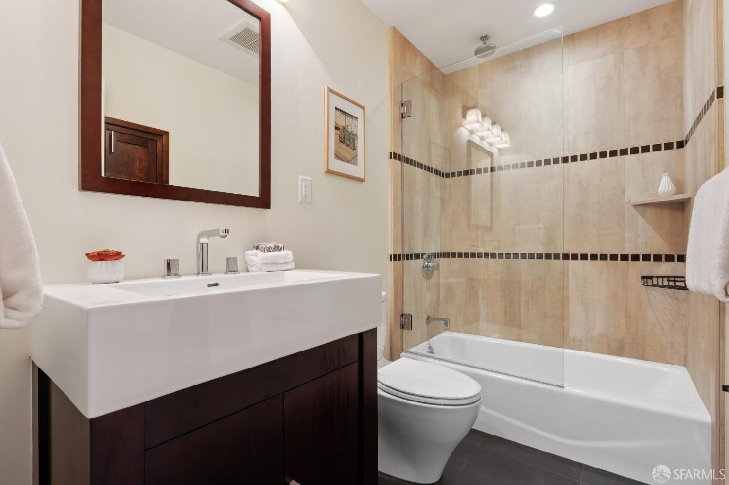 Detail Gallery Image 53 of 82 For 2123 Funston Ave, San Francisco,  CA 94116 - 4 Beds | 3/1 Baths