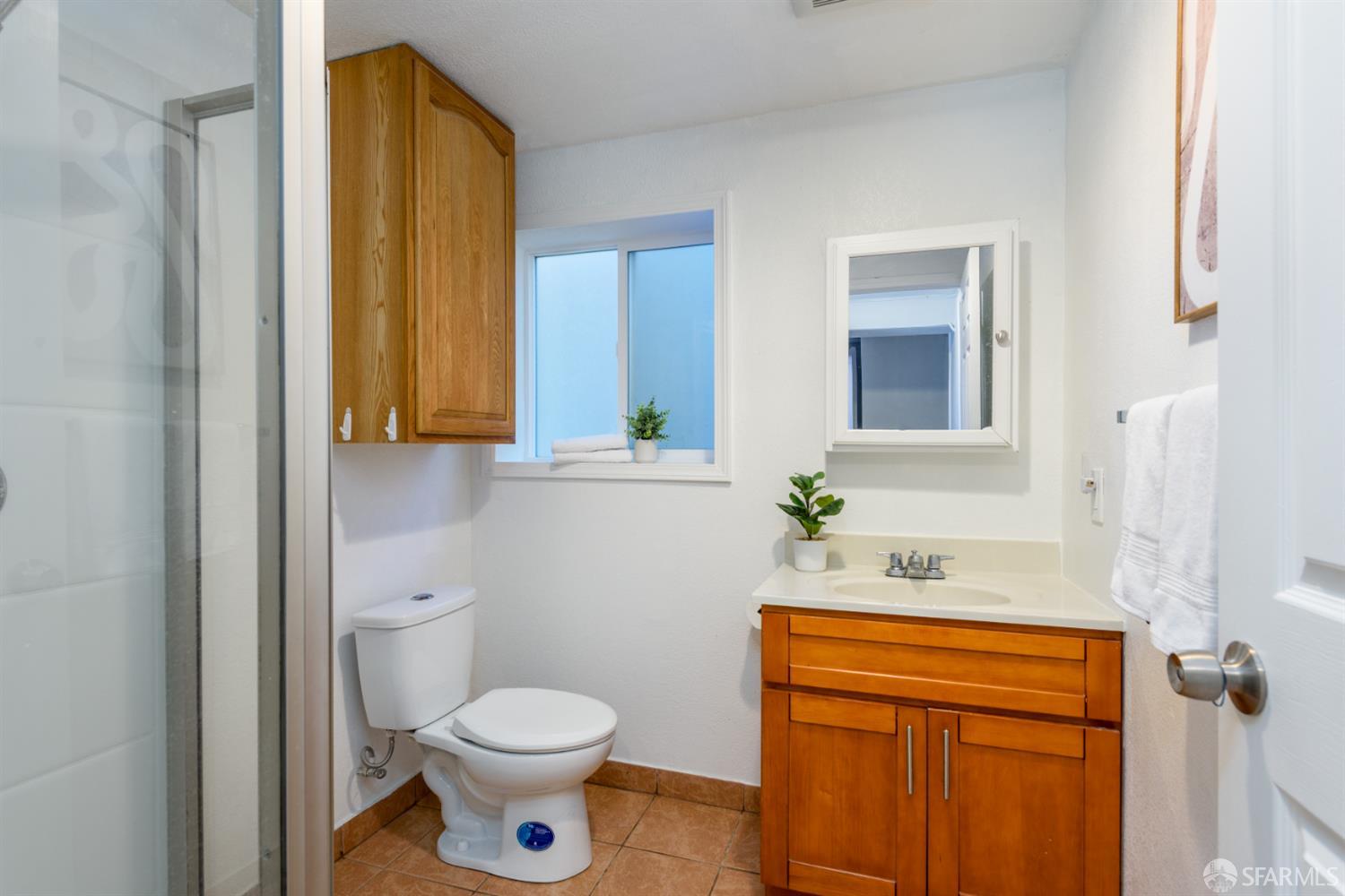 Detail Gallery Image 22 of 25 For 691 Stoneyford Dr, Daly City,  CA 94015 - 6 Beds | 3 Baths