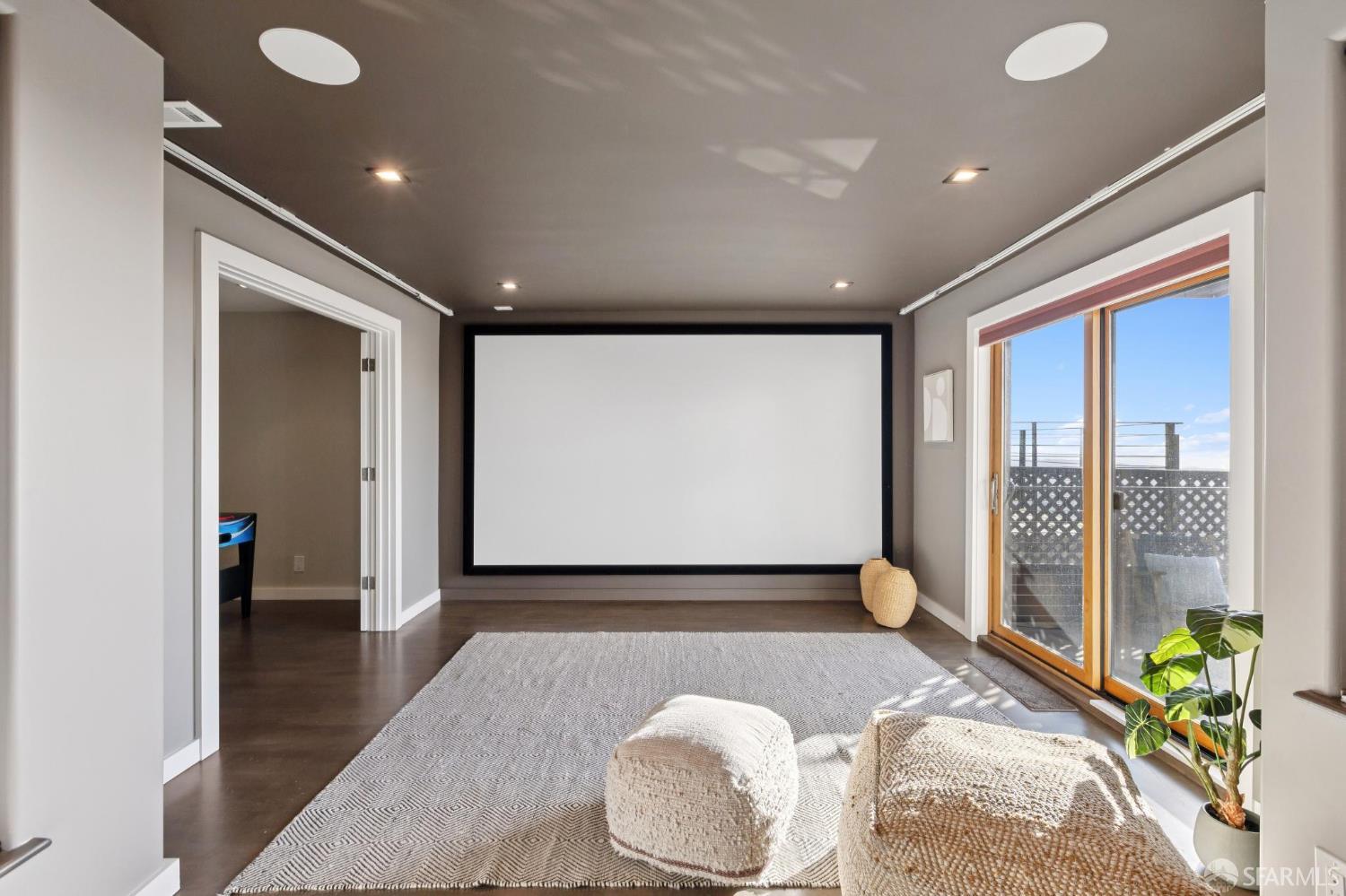 Detail Gallery Image 65 of 82 For 2123 Funston Ave, San Francisco,  CA 94116 - 4 Beds | 3/1 Baths