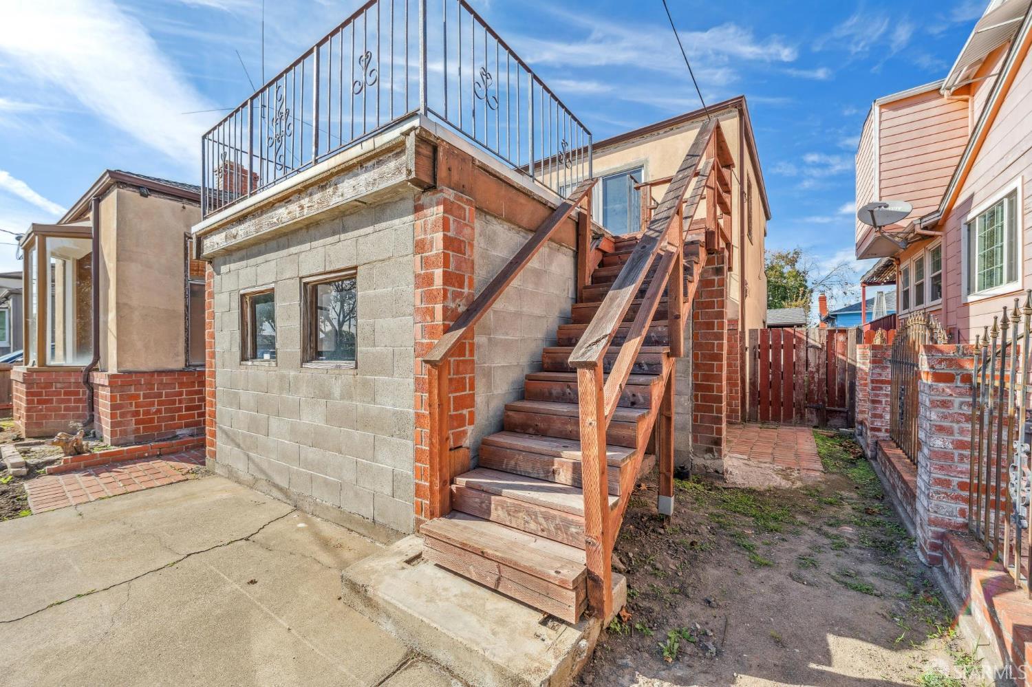 Detail Gallery Image 55 of 66 For 127 Grove St, Richmond,  CA 94804 - 3 Beds | 1/1 Baths