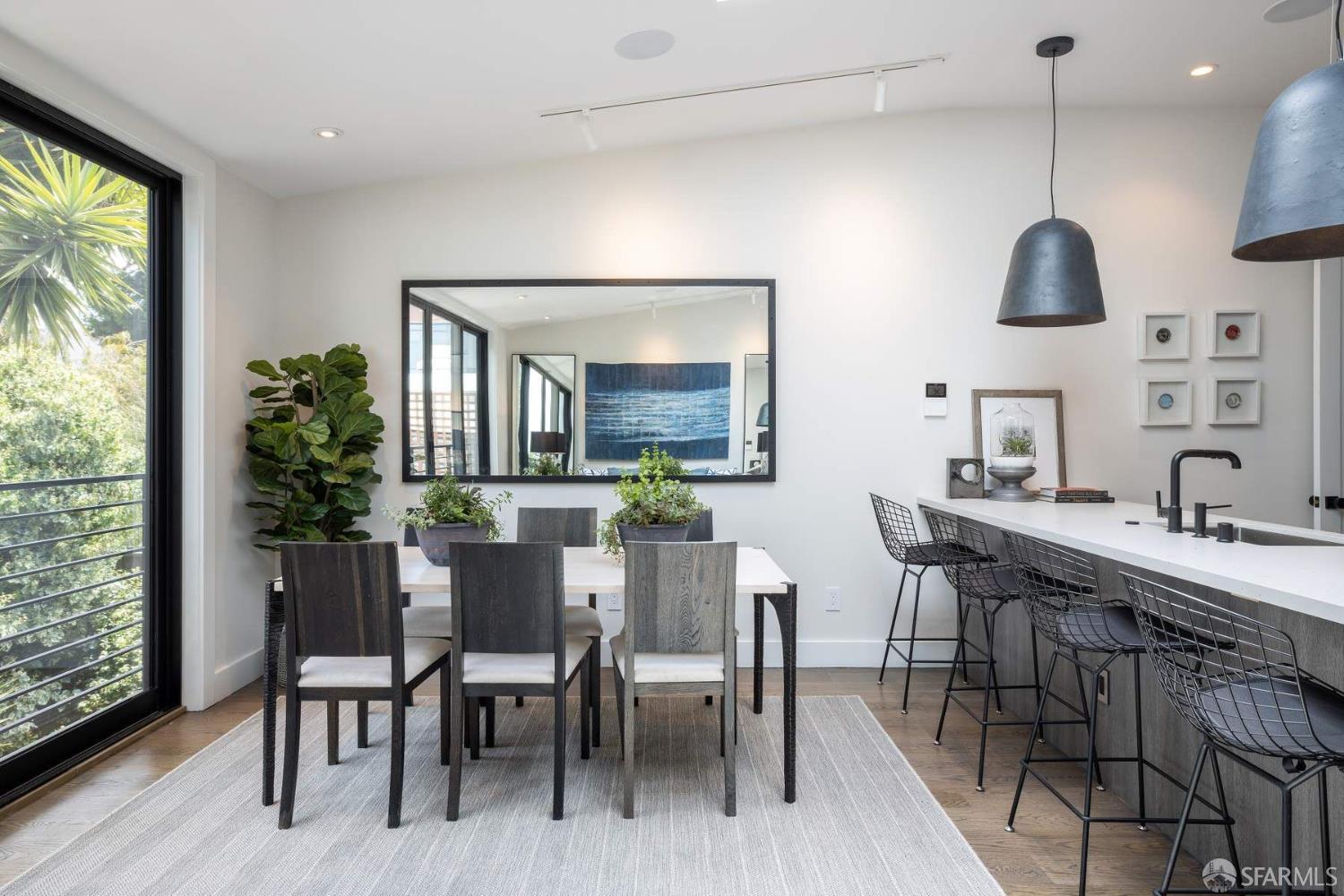 Detail Gallery Image 7 of 29 For 903 Minnesota St, San Francisco,  CA 94107 - 4 Beds | 3 Baths