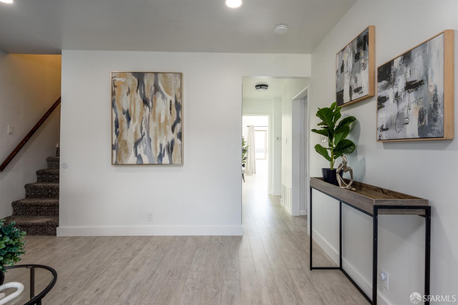 Detail Gallery Image 11 of 25 For 691 Stoneyford Dr, Daly City,  CA 94015 - 6 Beds | 3 Baths