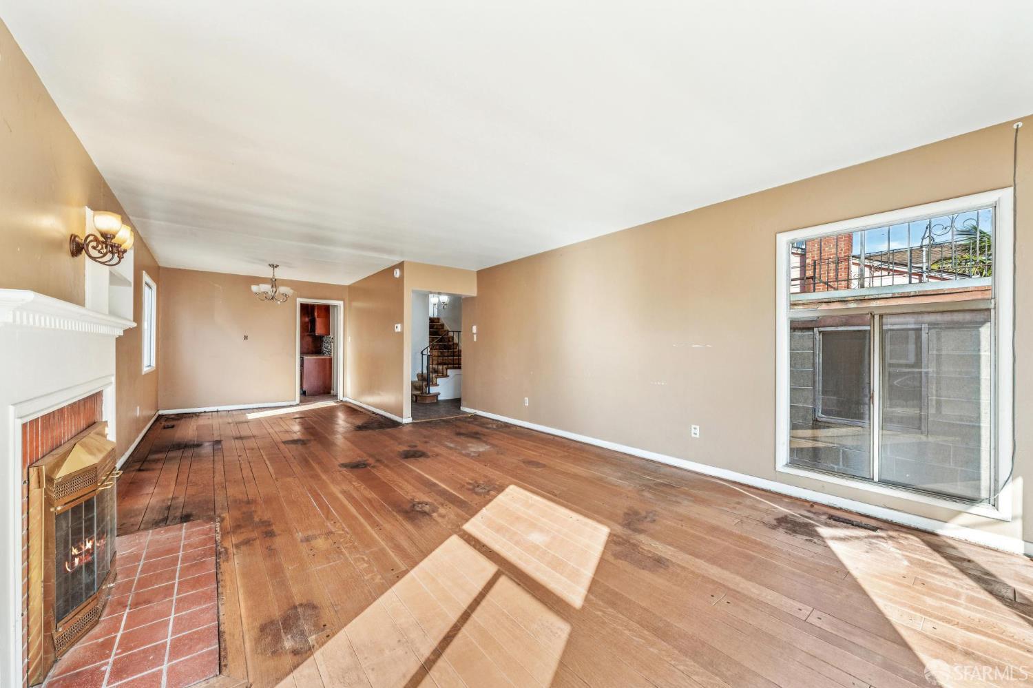 Detail Gallery Image 10 of 66 For 127 Grove St, Richmond,  CA 94804 - 3 Beds | 1/1 Baths