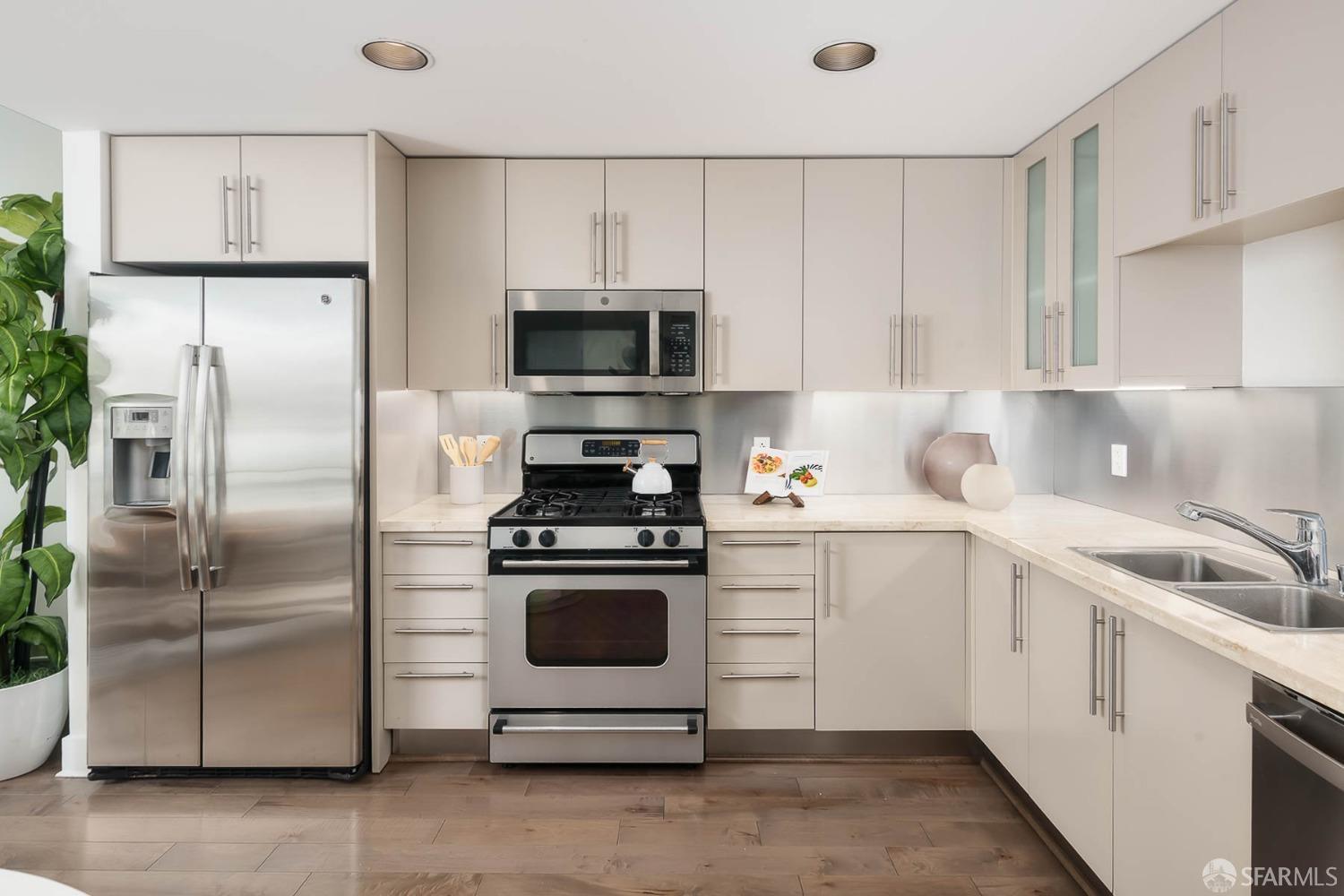 Detail Gallery Image 8 of 79 For 200 Brannan St #141,  San Francisco,  CA 94107 - 2 Beds | 2 Baths