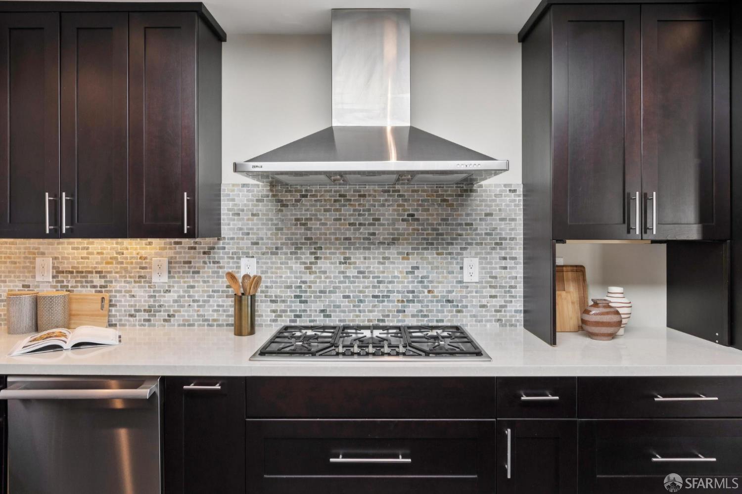 Detail Gallery Image 17 of 82 For 2123 Funston Ave, San Francisco,  CA 94116 - 4 Beds | 3/1 Baths