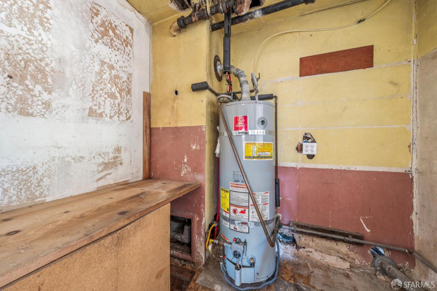 Detail Gallery Image 42 of 66 For 127 Grove St, Richmond,  CA 94804 - 3 Beds | 1/1 Baths