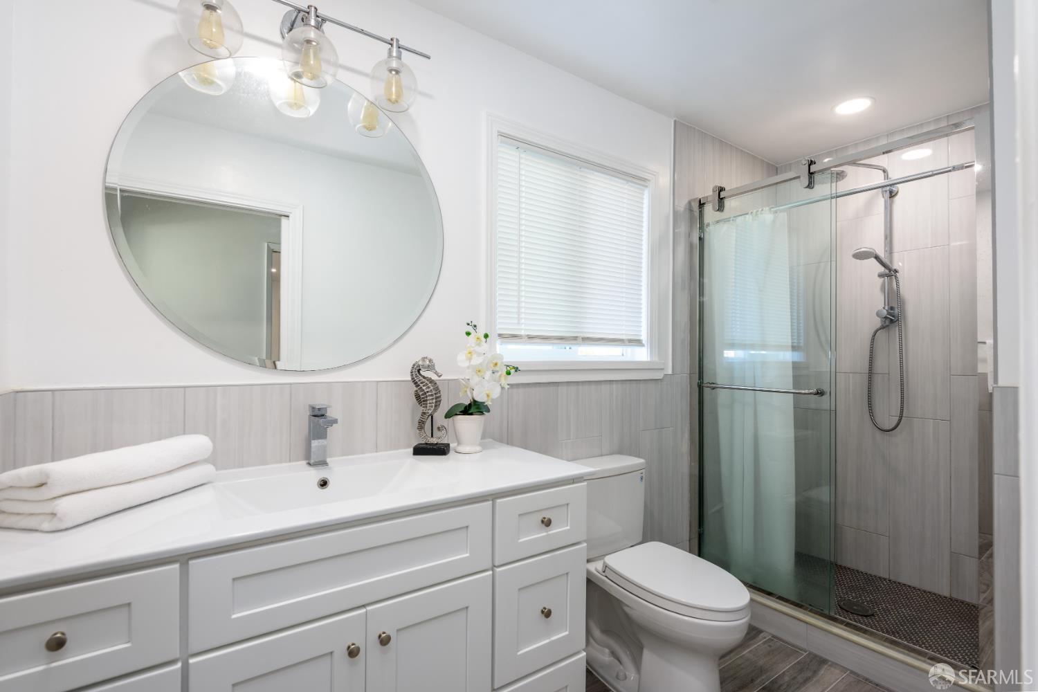 Detail Gallery Image 18 of 25 For 691 Stoneyford Dr, Daly City,  CA 94015 - 6 Beds | 3 Baths