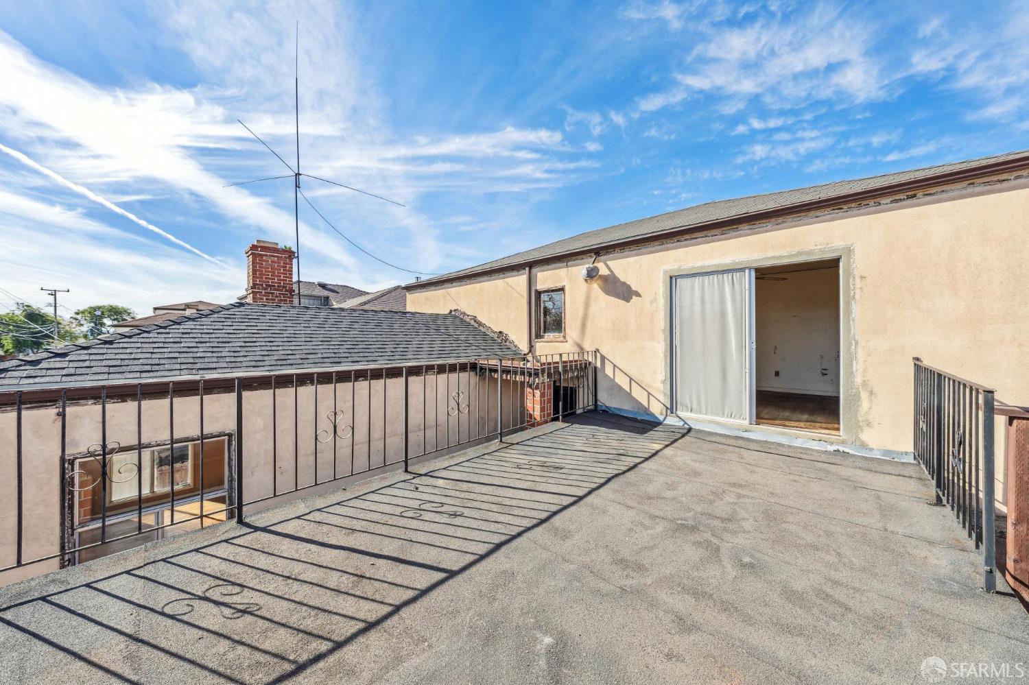 Detail Gallery Image 29 of 66 For 127 Grove St, Richmond,  CA 94804 - 3 Beds | 1/1 Baths