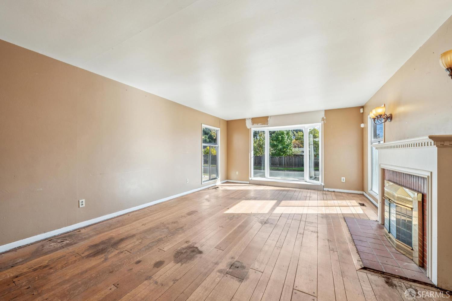 Detail Gallery Image 9 of 66 For 127 Grove St, Richmond,  CA 94804 - 3 Beds | 1/1 Baths