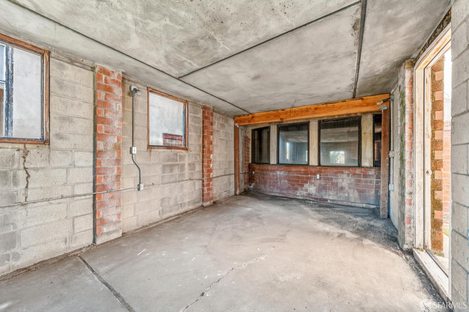 Detail Gallery Image 58 of 66 For 127 Grove St, Richmond,  CA 94804 - 3 Beds | 1/1 Baths