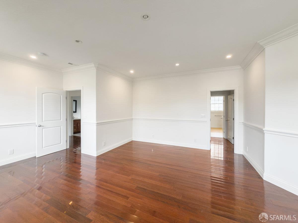 Detail Gallery Image 15 of 38 For 1325 Portola Dr, San Francisco,  CA 94127 - 5 Beds | 3/1 Baths