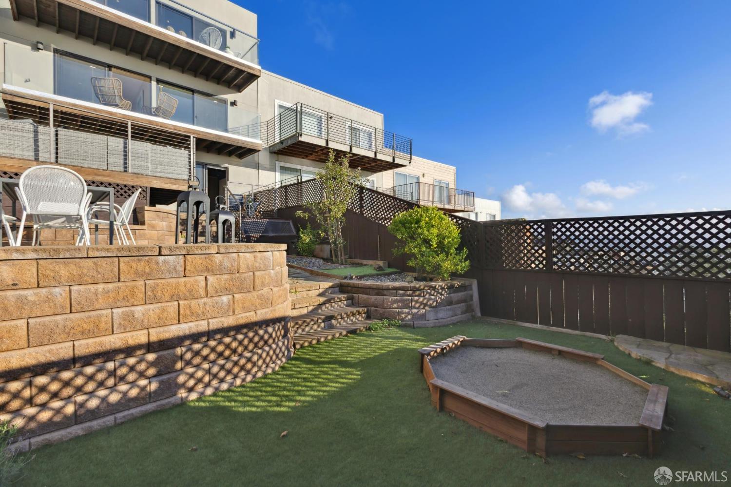 Detail Gallery Image 69 of 82 For 2123 Funston Ave, San Francisco,  CA 94116 - 4 Beds | 3/1 Baths