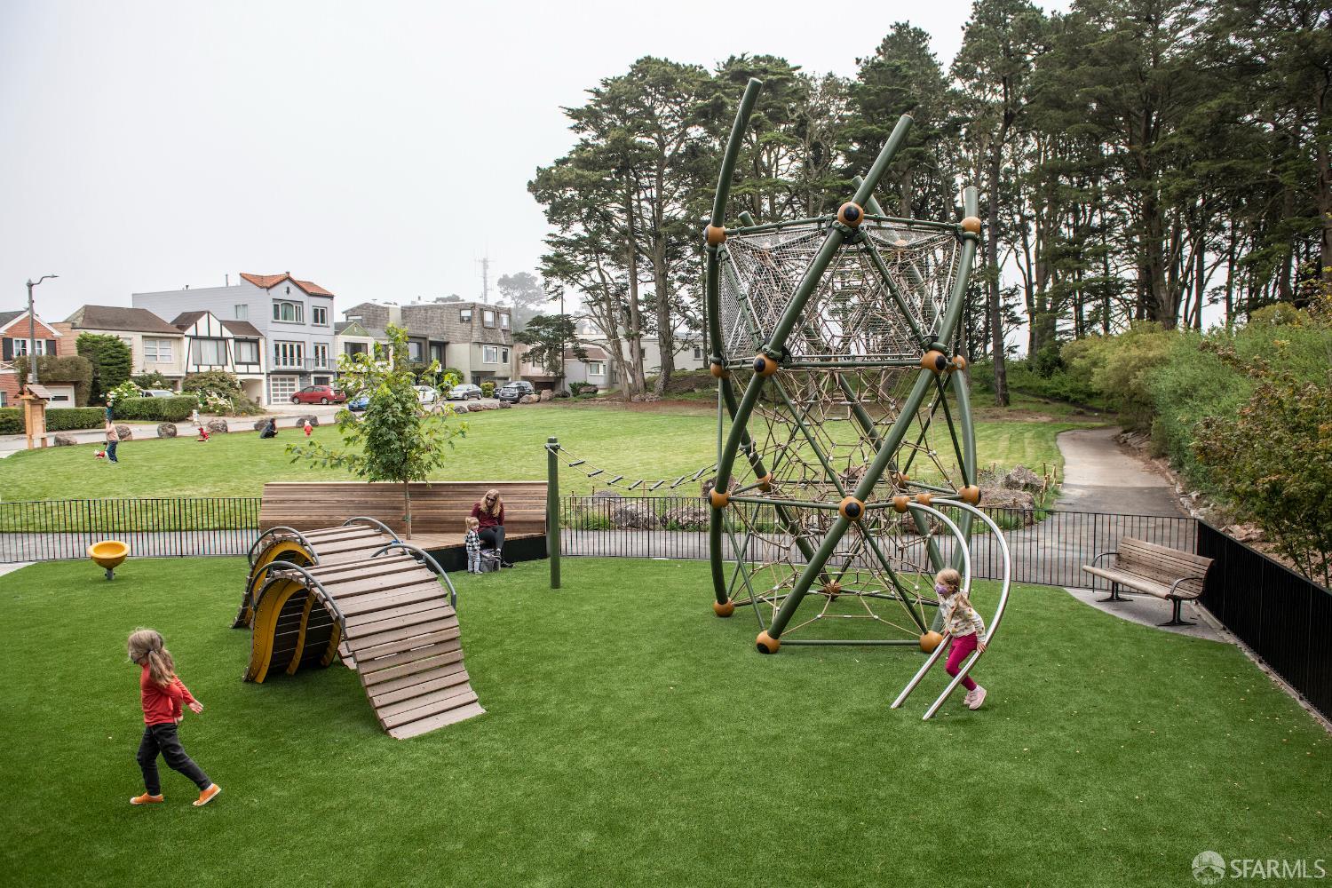 Detail Gallery Image 80 of 82 For 2123 Funston Ave, San Francisco,  CA 94116 - 4 Beds | 3/1 Baths
