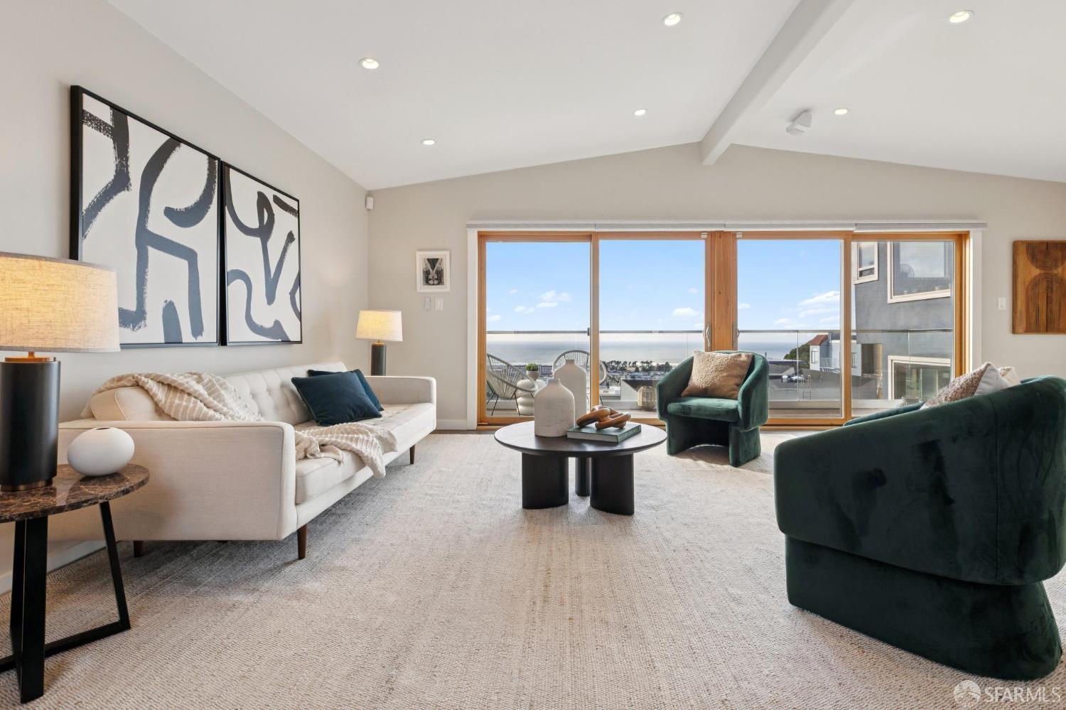 Detail Gallery Image 27 of 82 For 2123 Funston Ave, San Francisco,  CA 94116 - 4 Beds | 3/1 Baths