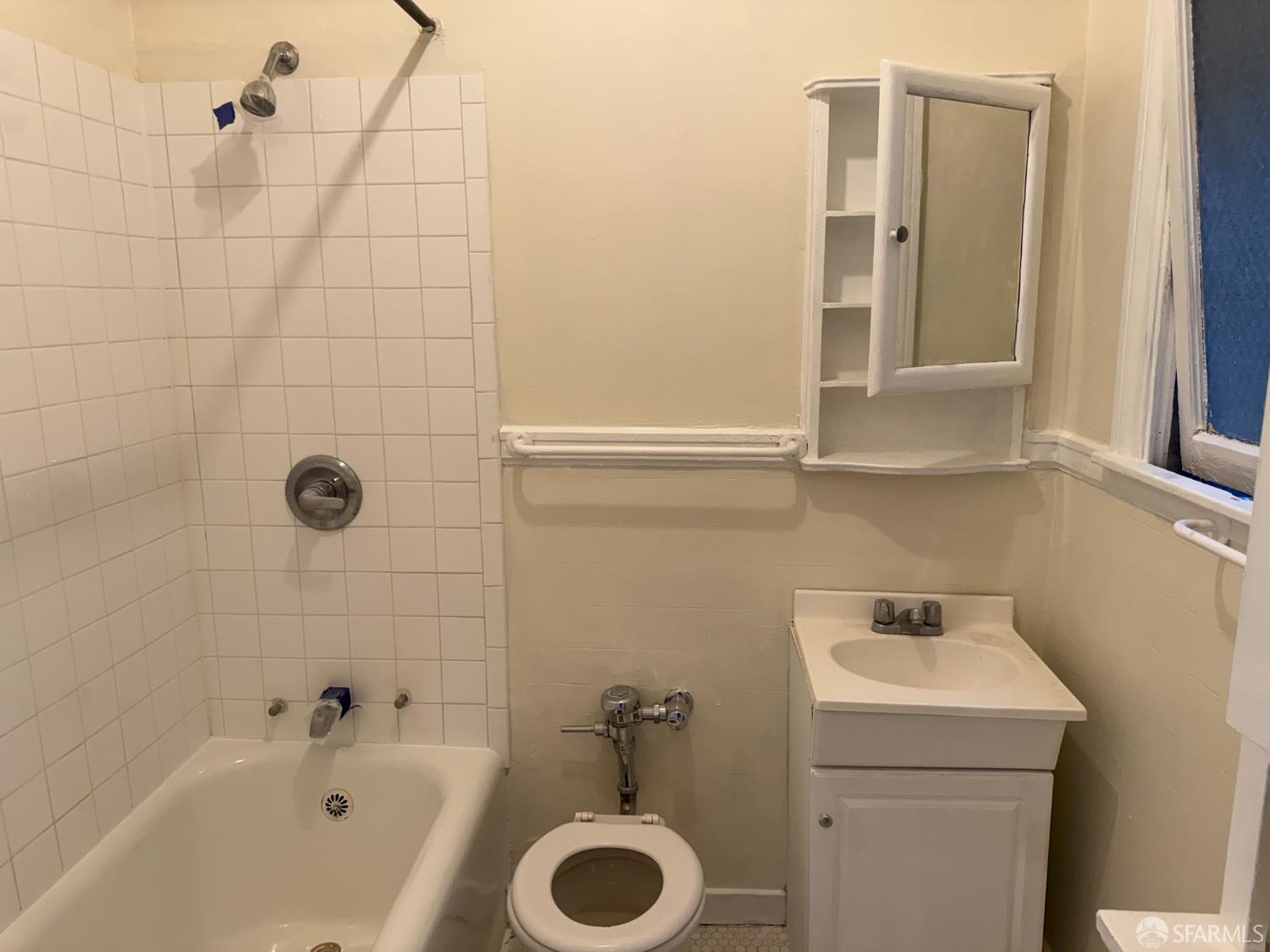 Detail Gallery Image 13 of 13 For 810 Hyde St #503,  San Francisco,  CA 94109 - 0 Beds | 1 Baths